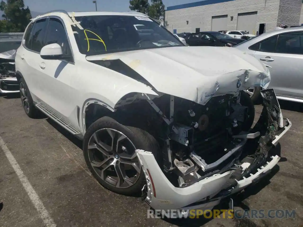 1 Photograph of a damaged car 5UXCR4C07L9C57843 BMW X5 2020