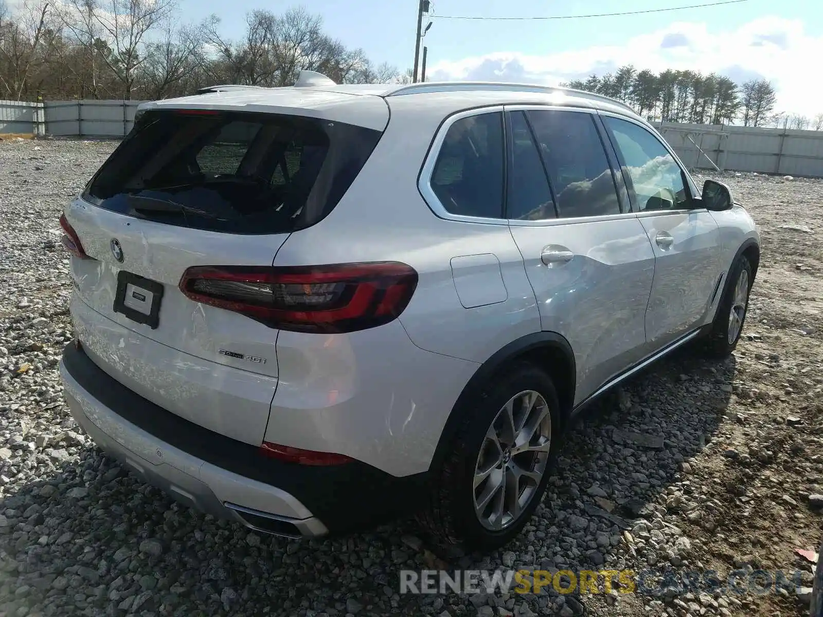 4 Photograph of a damaged car 5UXCR4C07L9C69216 BMW X5 2020