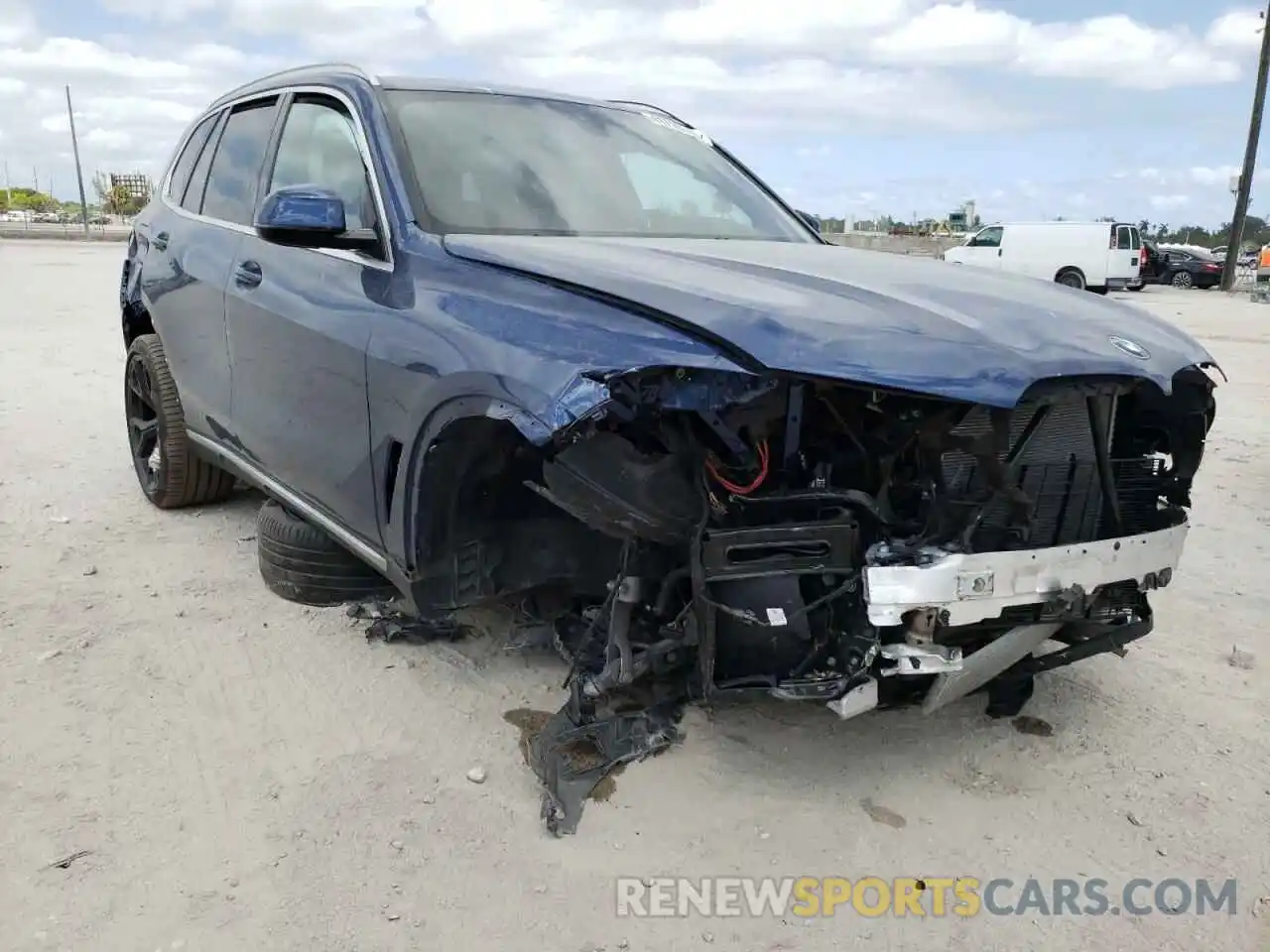 1 Photograph of a damaged car 5UXCR4C07L9D38387 BMW X5 2020