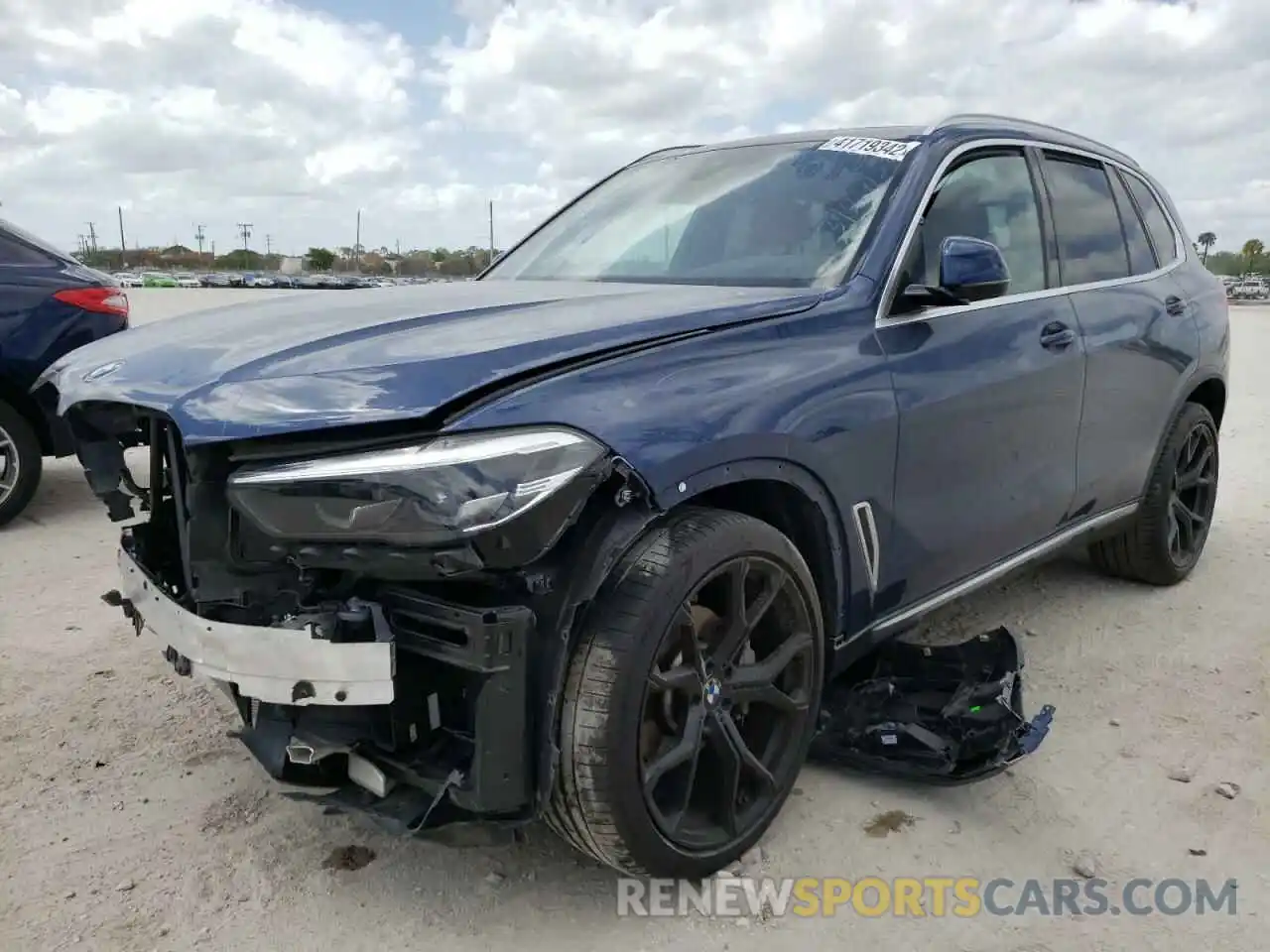 2 Photograph of a damaged car 5UXCR4C07L9D38387 BMW X5 2020