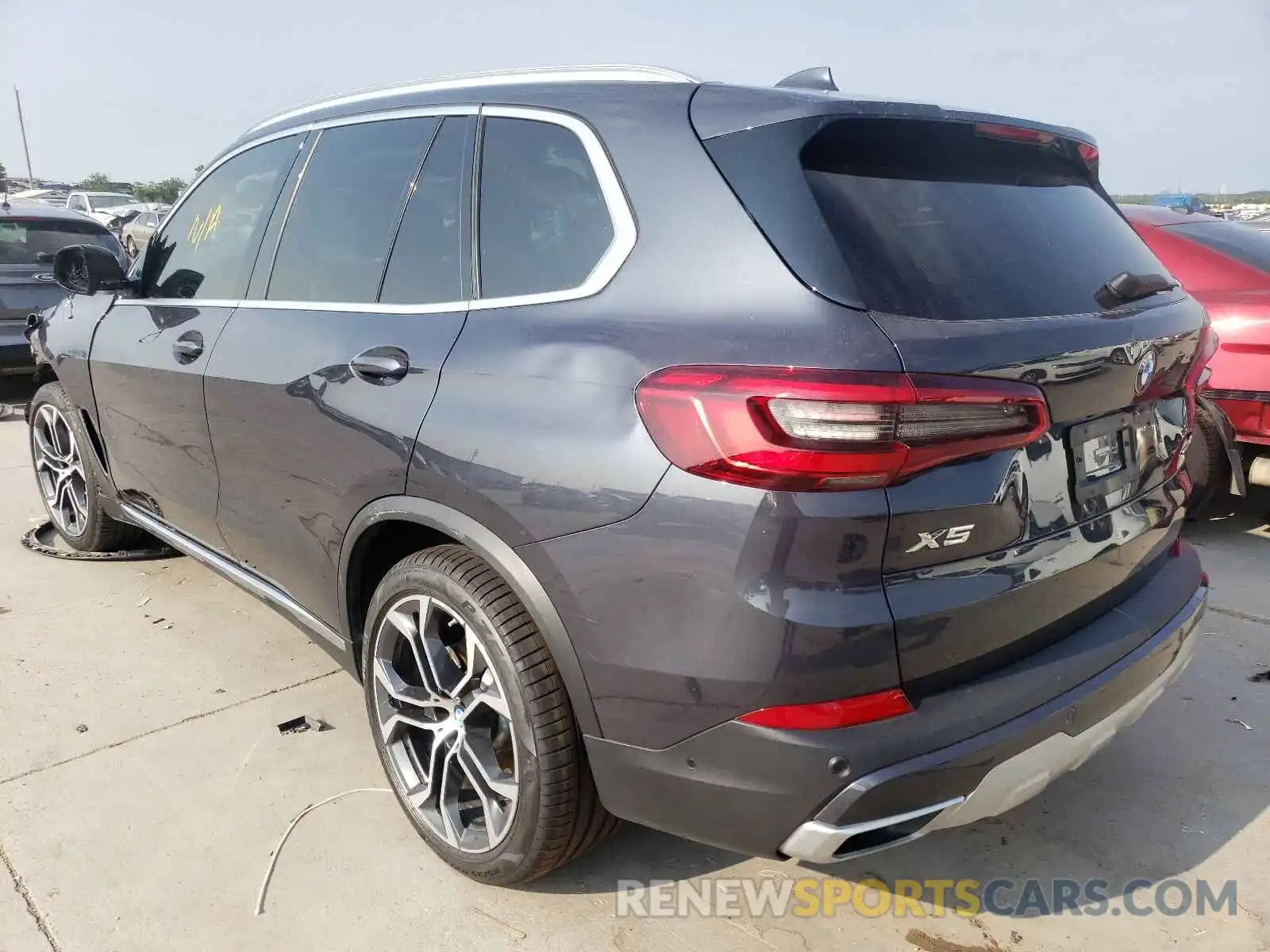 3 Photograph of a damaged car 5UXCR4C08L9B32351 BMW X5 2020