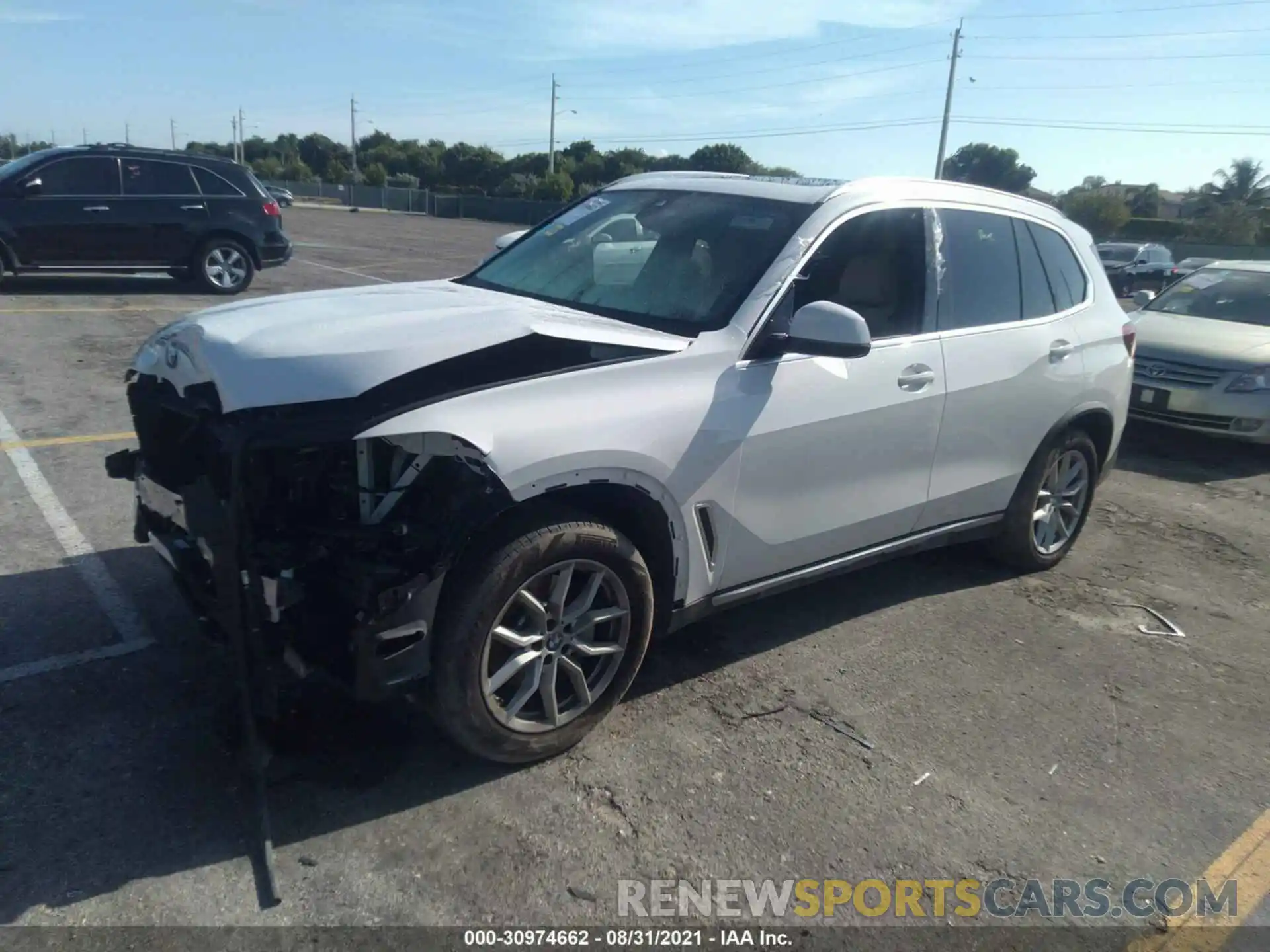 2 Photograph of a damaged car 5UXCR4C08L9B32575 BMW X5 2020