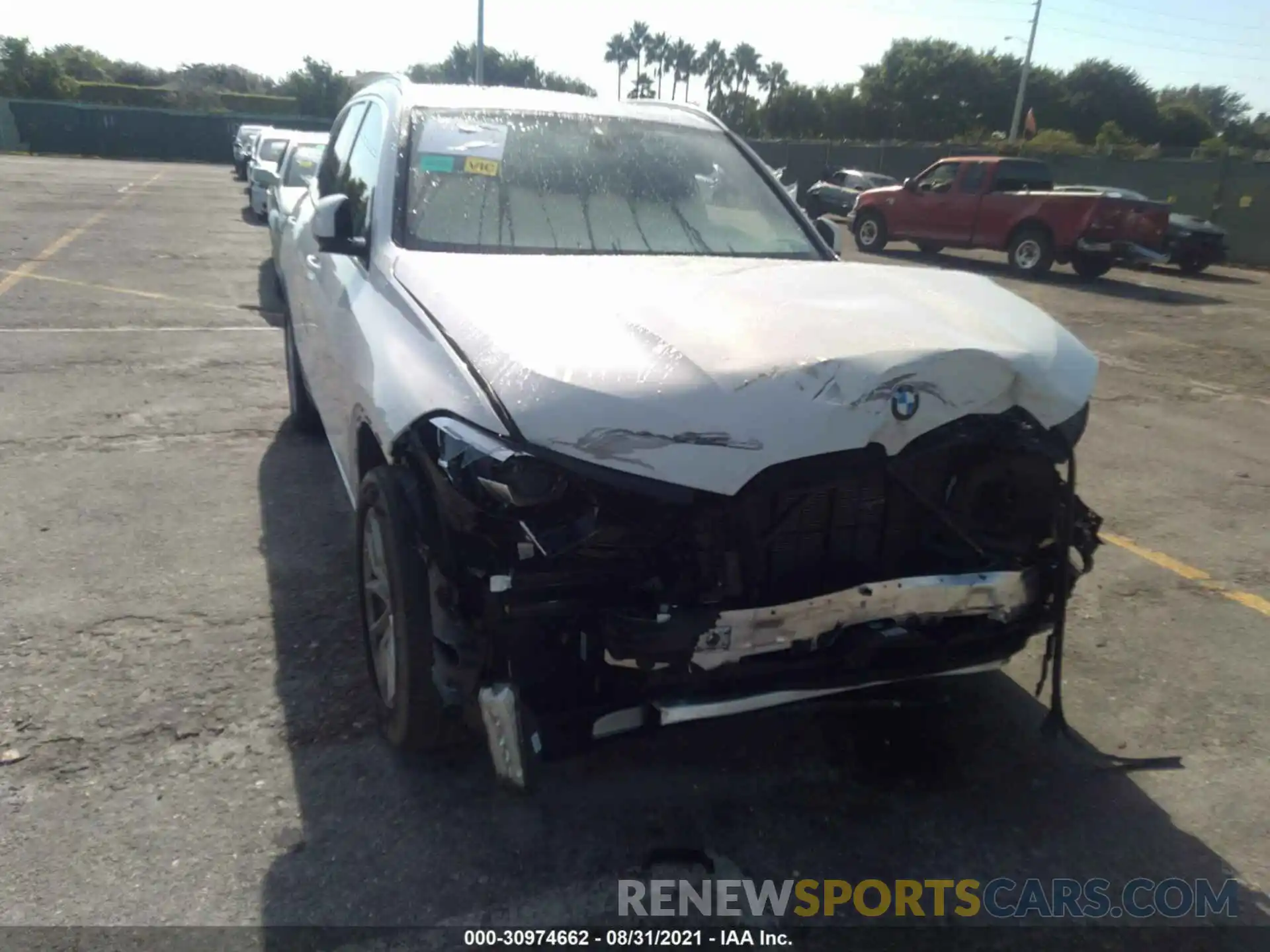 6 Photograph of a damaged car 5UXCR4C08L9B32575 BMW X5 2020