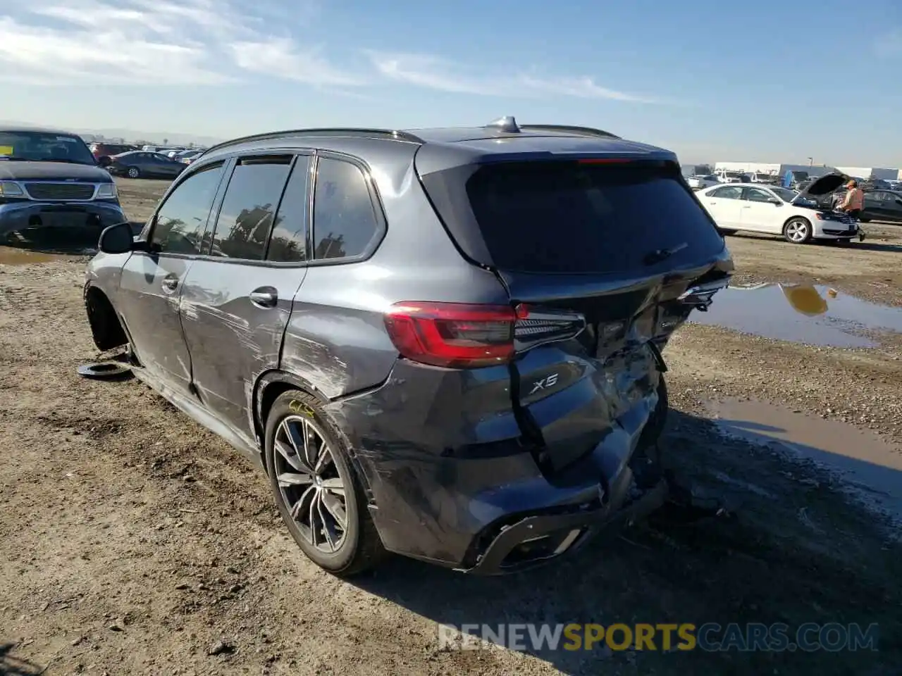 3 Photograph of a damaged car 5UXCR4C08L9B60232 BMW X5 2020