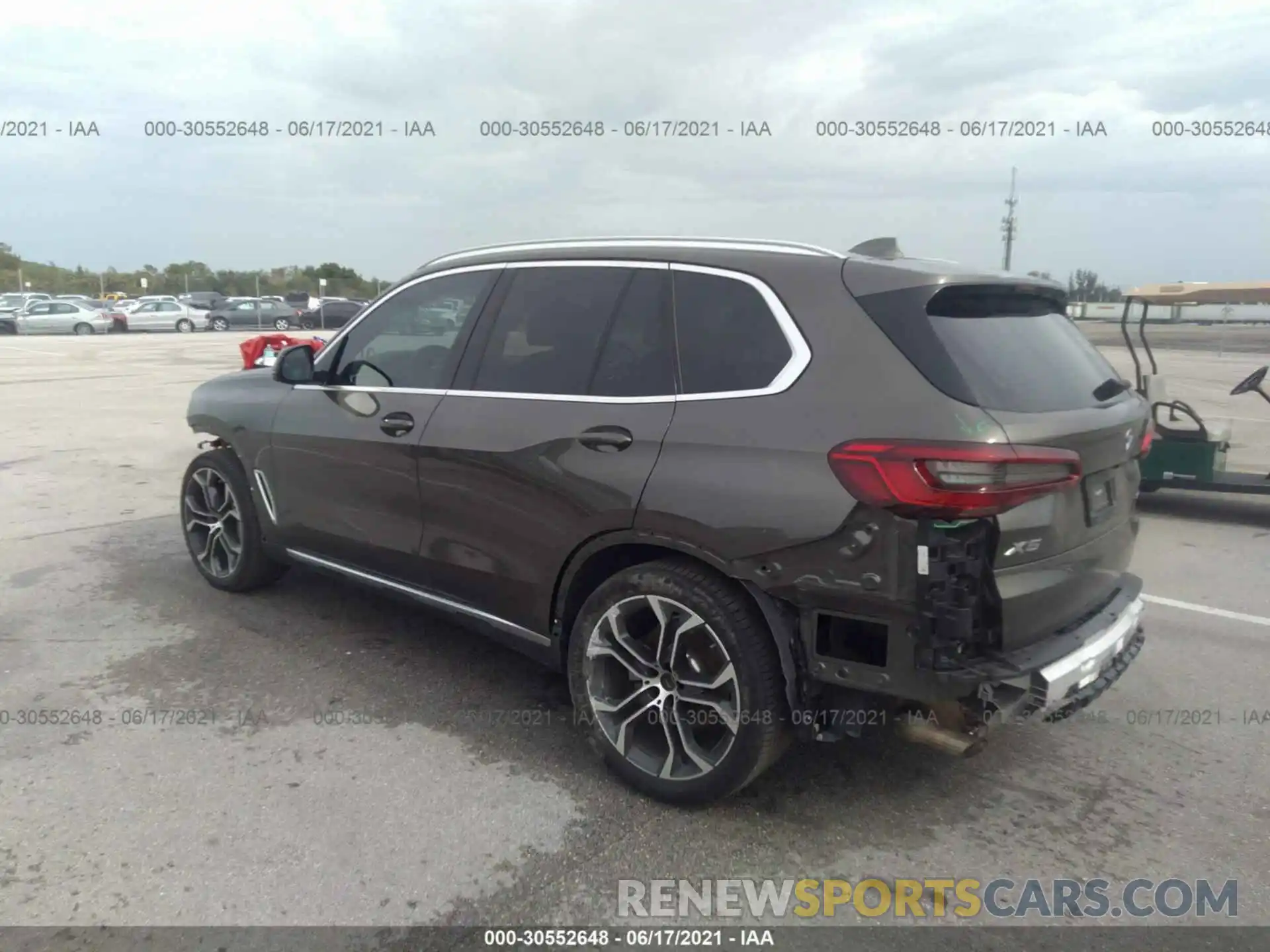 3 Фотография поврежденного автомобиля 5UXCR4C08L9C07646 BMW X5 2020