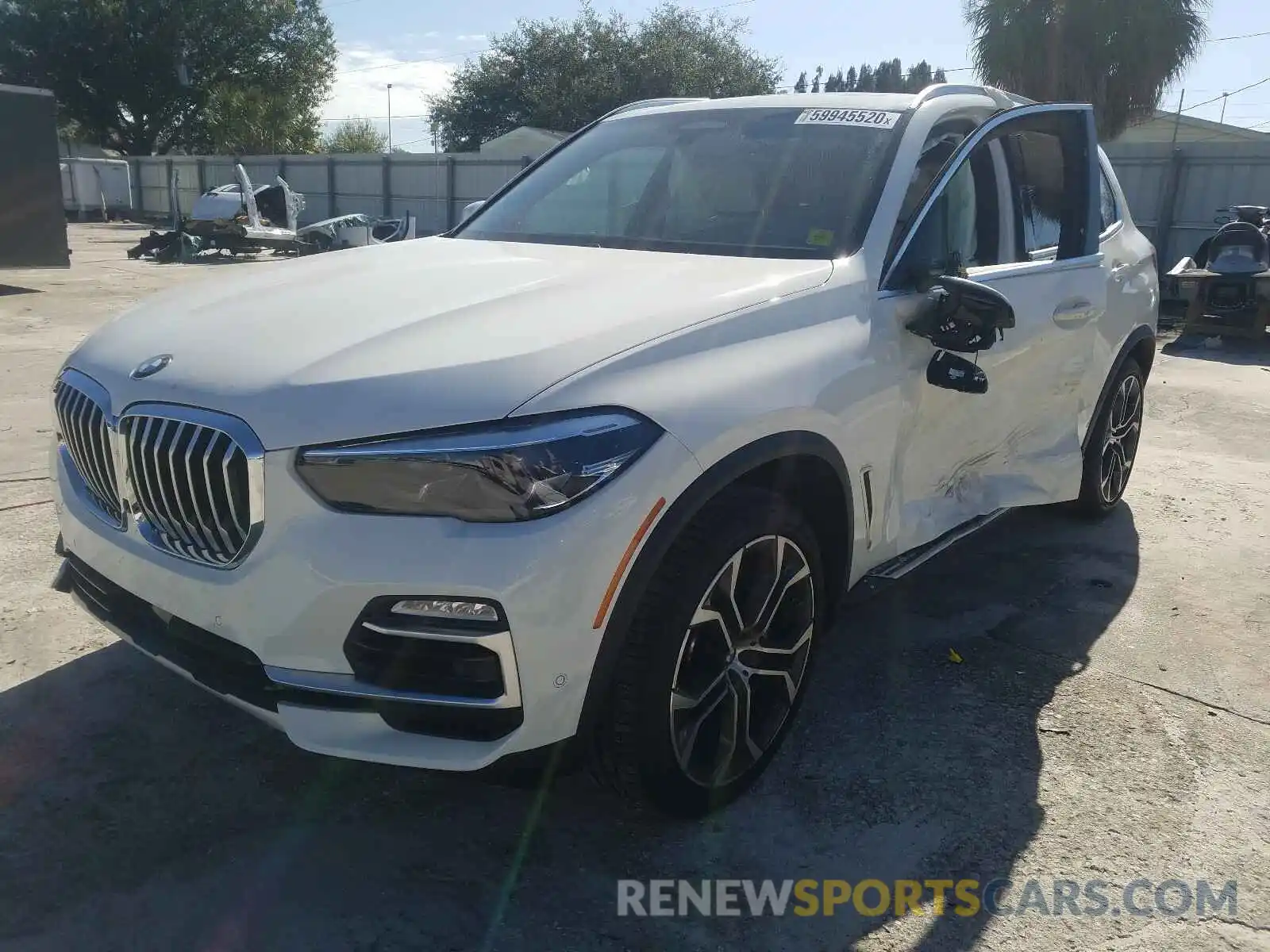 2 Photograph of a damaged car 5UXCR4C08L9C61710 BMW X5 2020