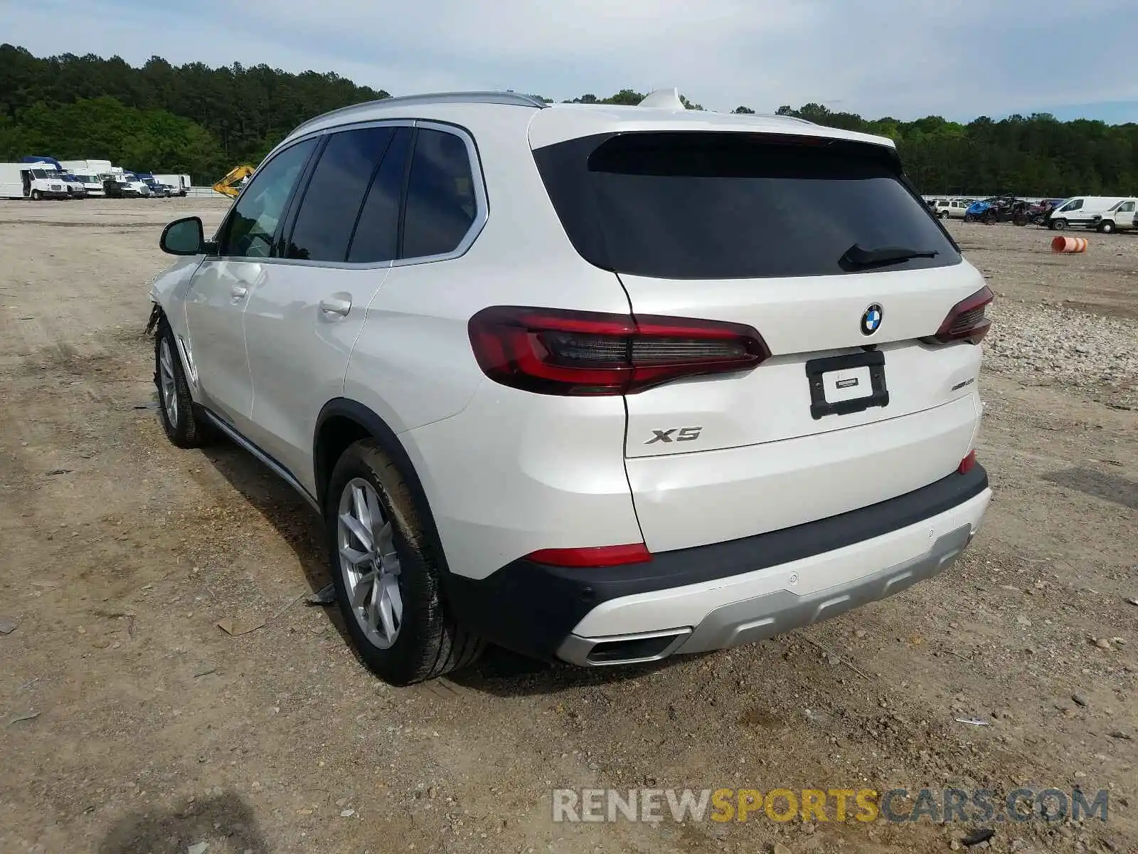 3 Photograph of a damaged car 5UXCR4C08L9D41850 BMW X5 2020