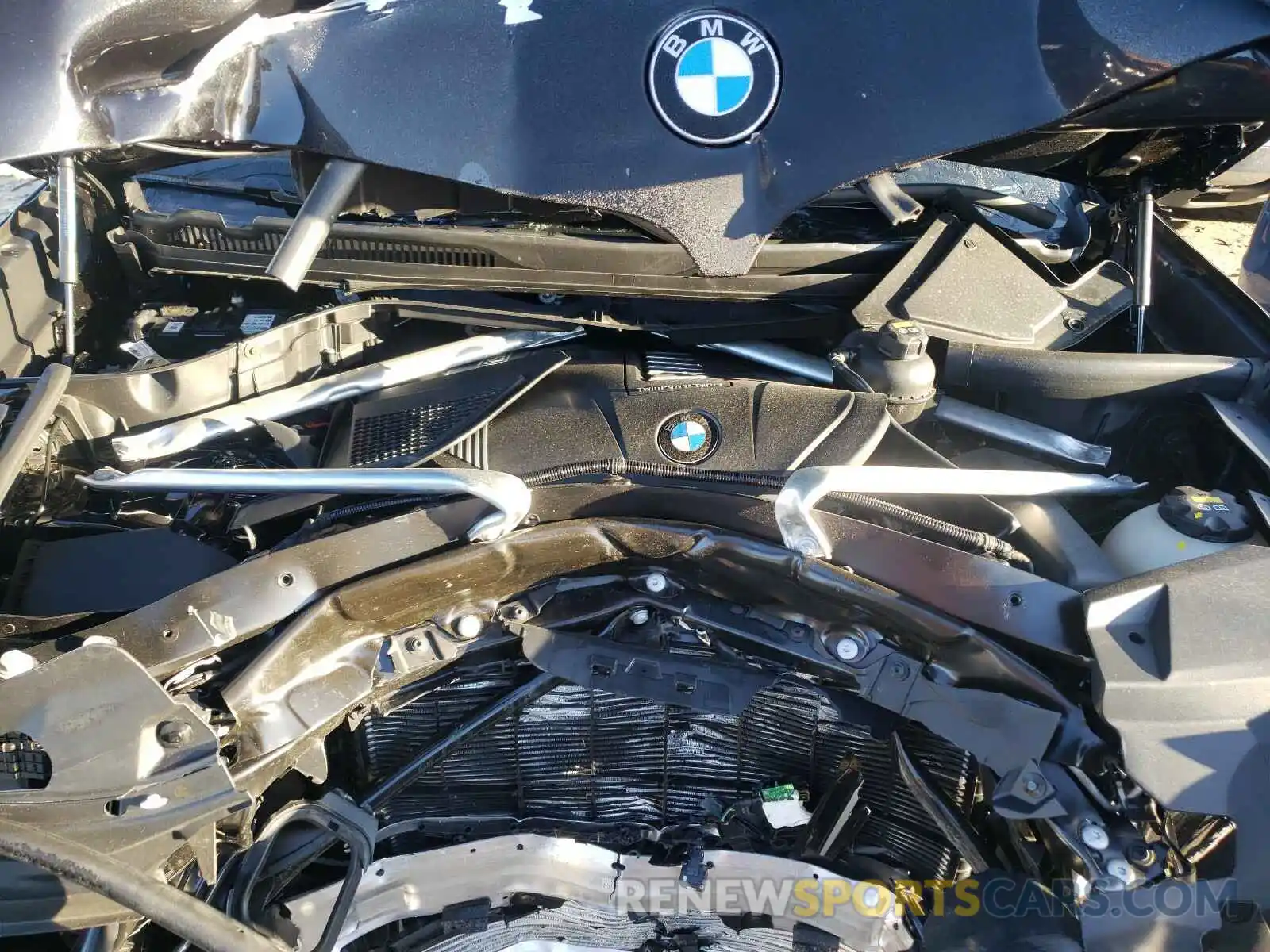 7 Photograph of a damaged car 5UXCR4C09L9B01741 BMW X5 2020