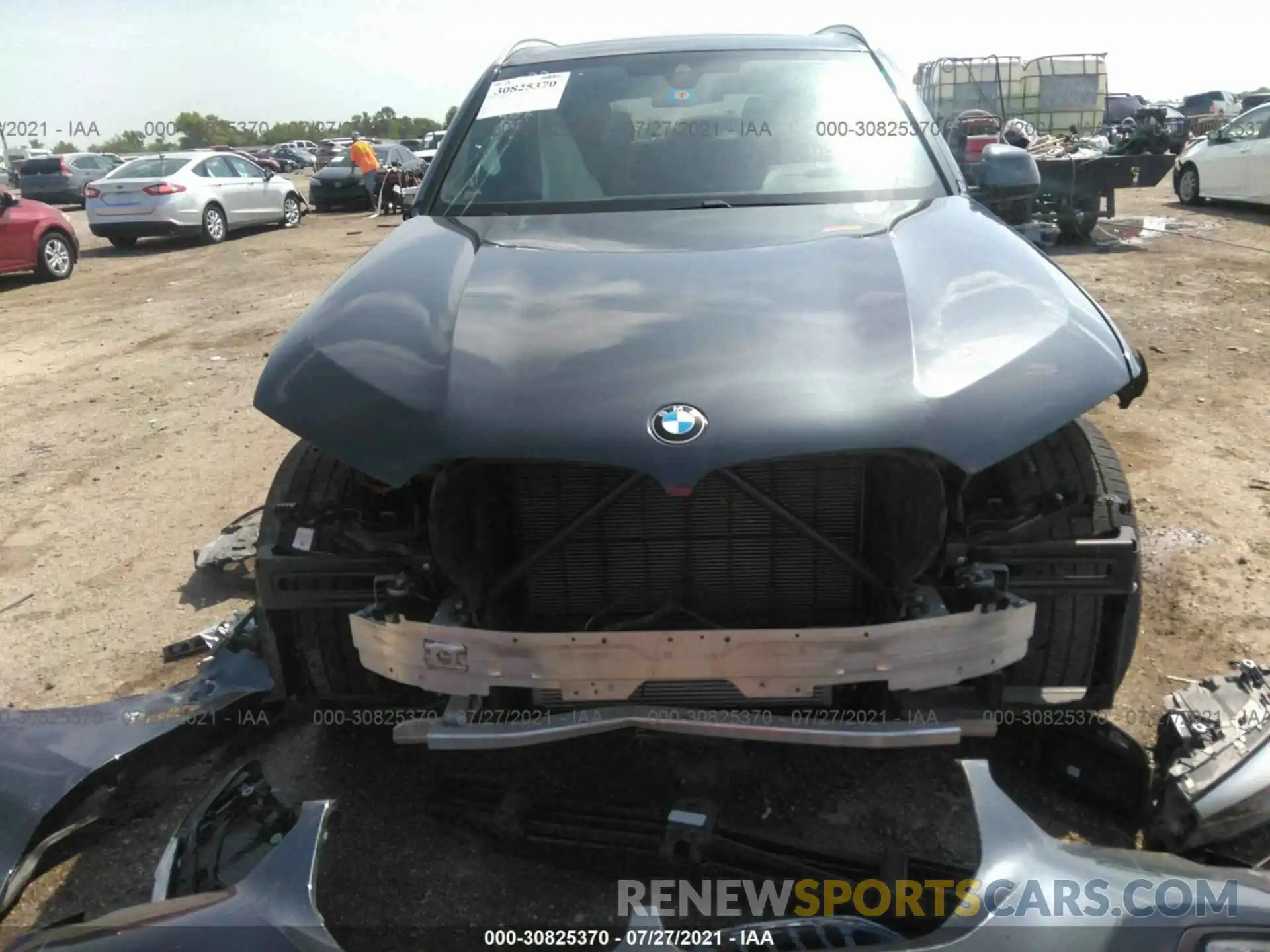 6 Photograph of a damaged car 5UXCR4C09L9B09225 BMW X5 2020