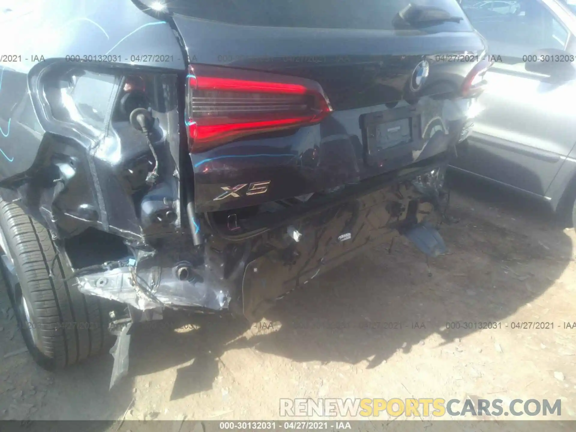 6 Photograph of a damaged car 5UXCR4C09L9B20208 BMW X5 2020