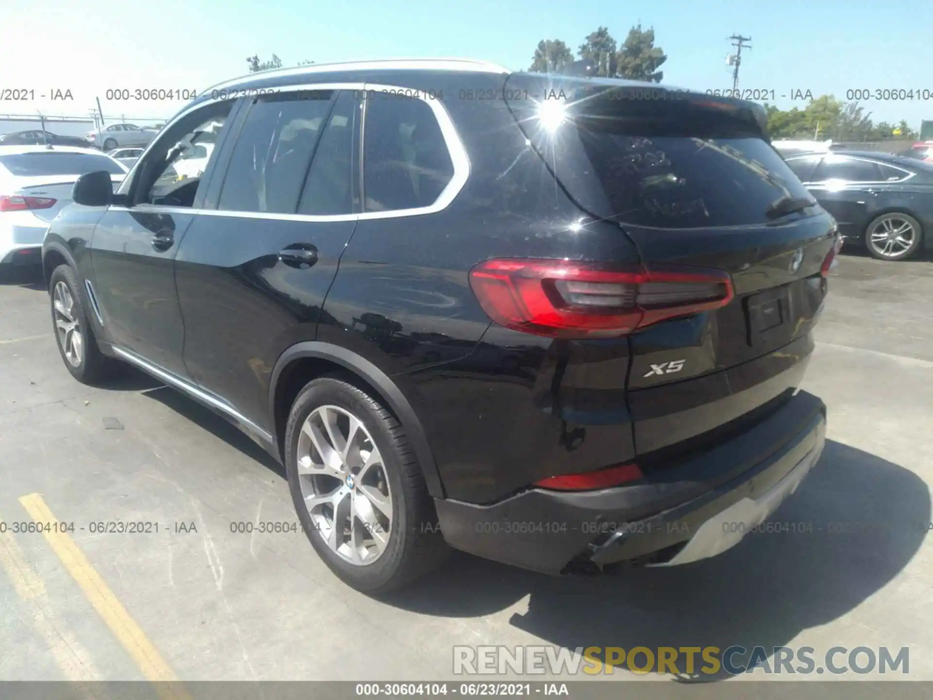 3 Фотография поврежденного автомобиля 5UXCR4C09L9B33508 BMW X5 2020