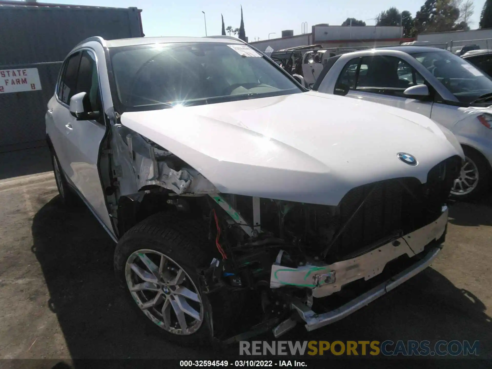 1 Photograph of a damaged car 5UXCR4C09L9B36246 BMW X5 2020