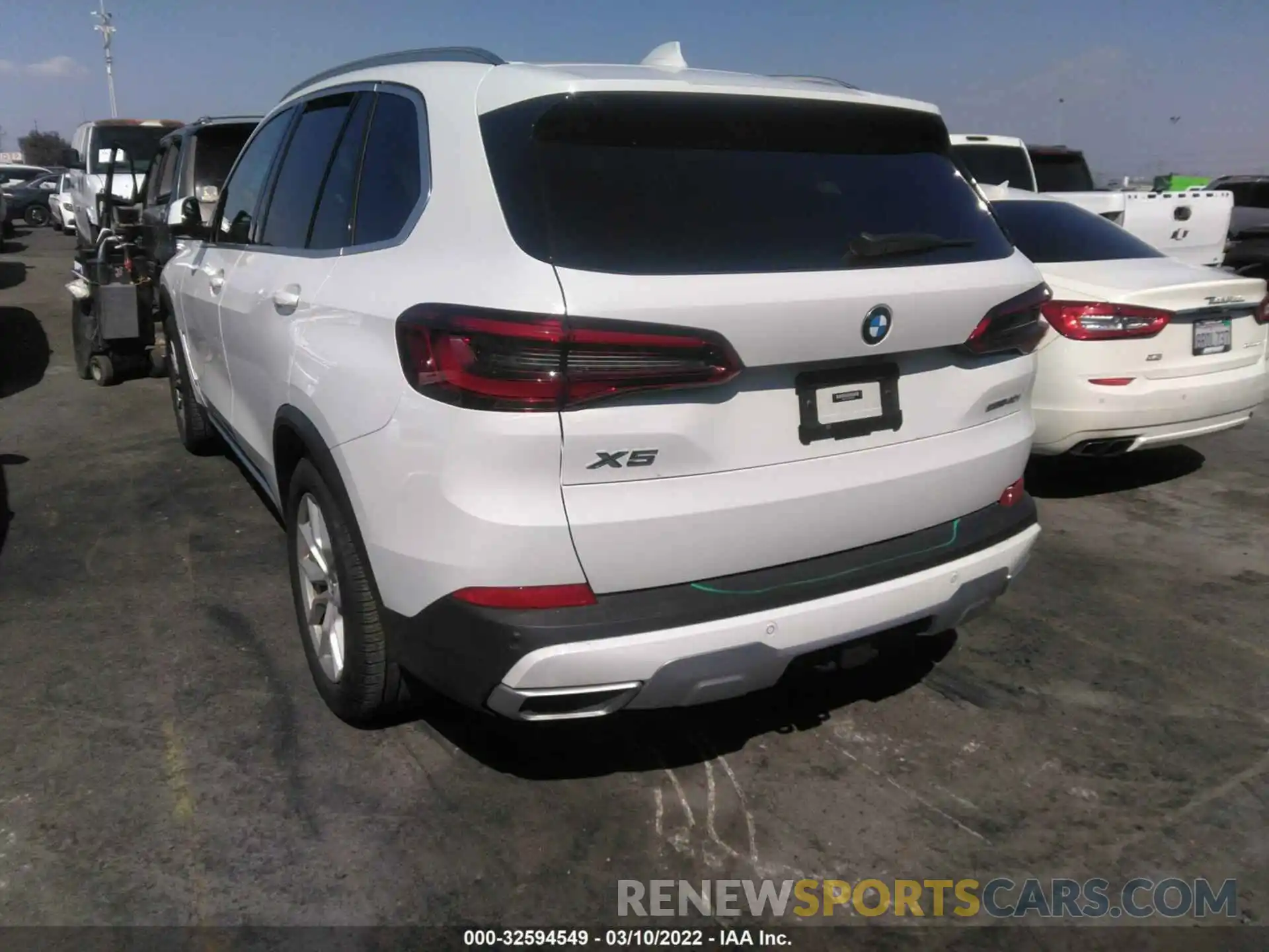 3 Фотография поврежденного автомобиля 5UXCR4C09L9B36246 BMW X5 2020