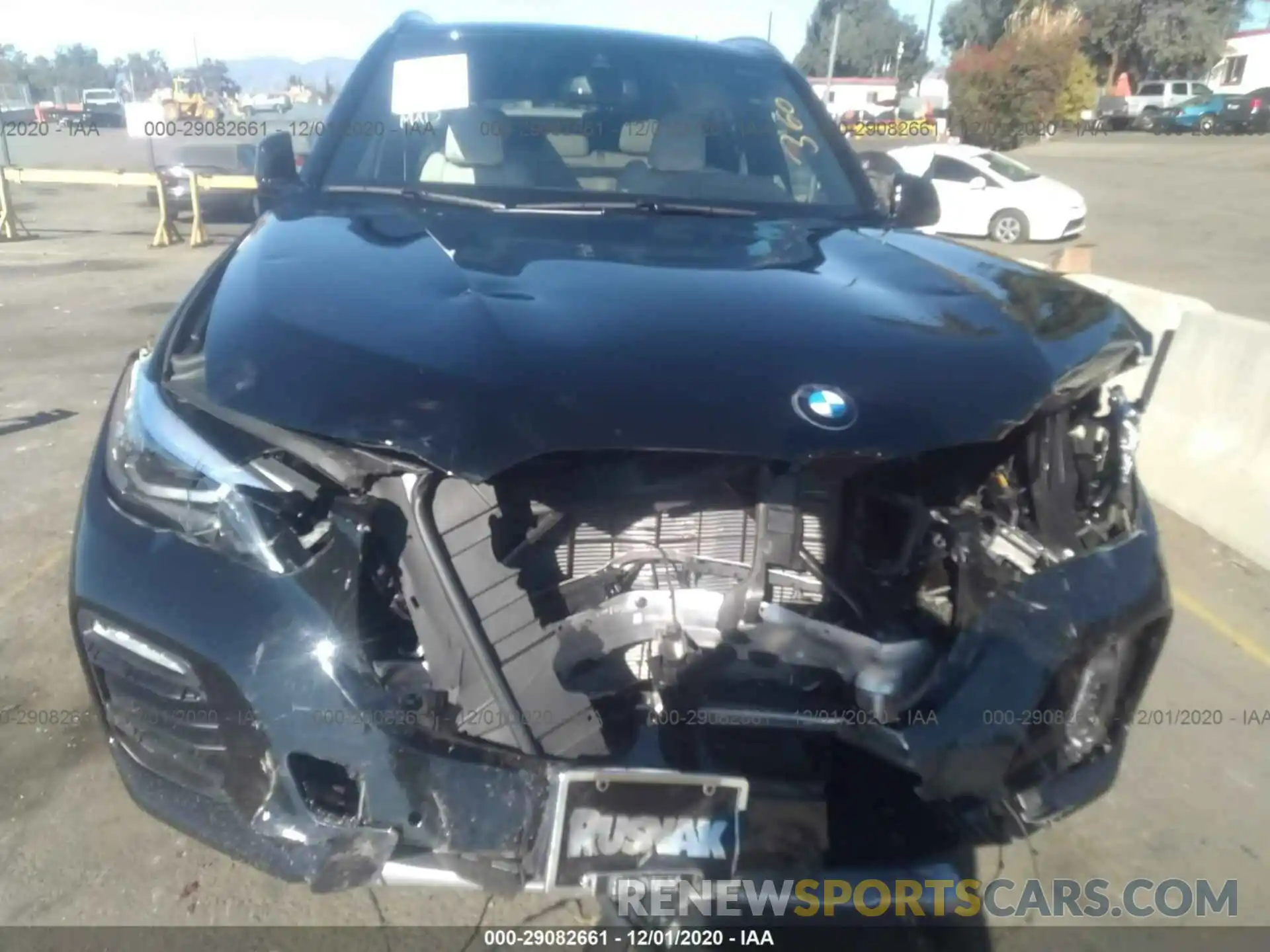 6 Photograph of a damaged car 5UXCR4C09L9B51412 BMW X5 2020