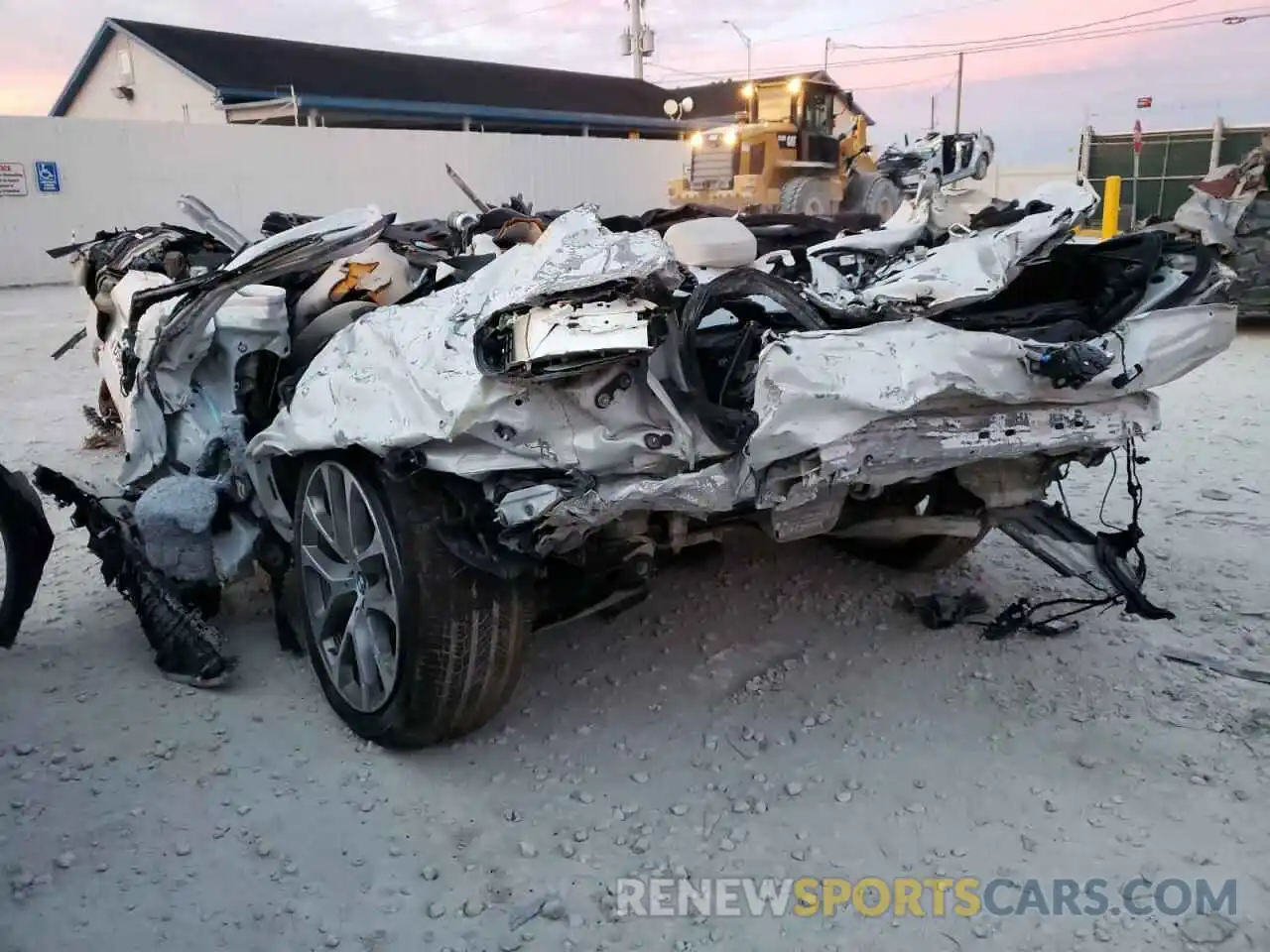 3 Photograph of a damaged car 5UXCR4C09LLE30362 BMW X5 2020