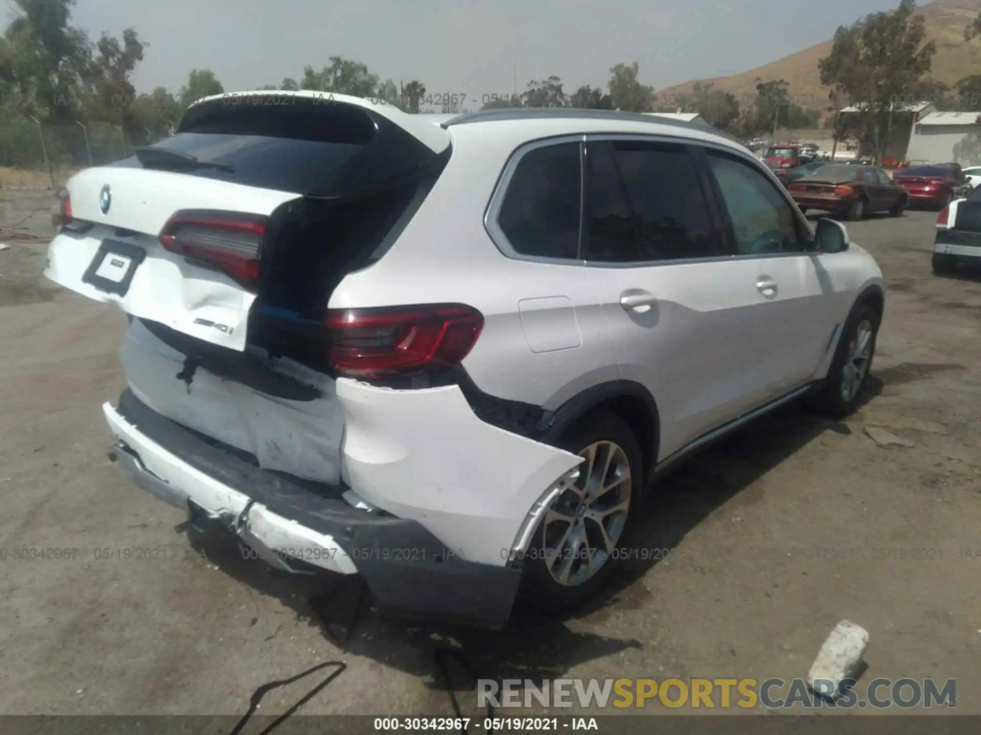 4 Фотография поврежденного автомобиля 5UXCR4C0XL9B31038 BMW X5 2020