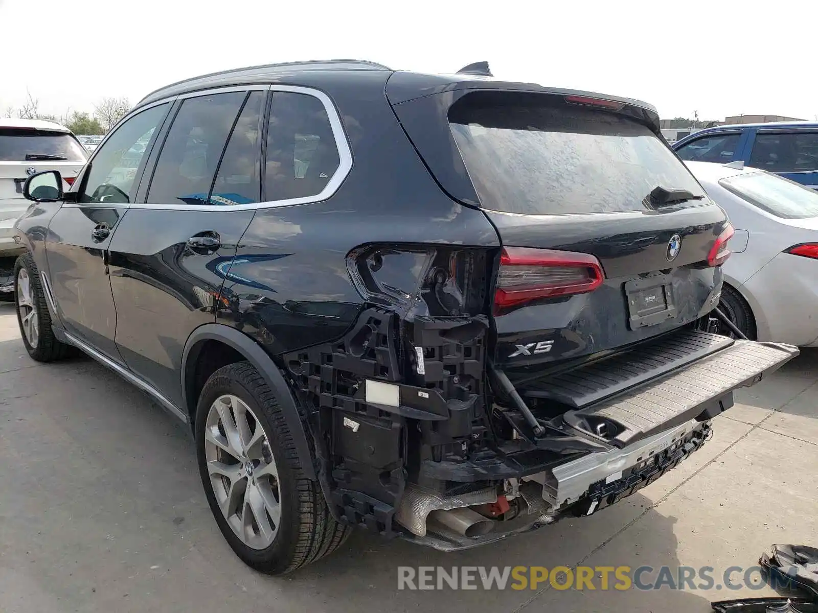 3 Photograph of a damaged car 5UXCR4C0XL9B89392 BMW X5 2020