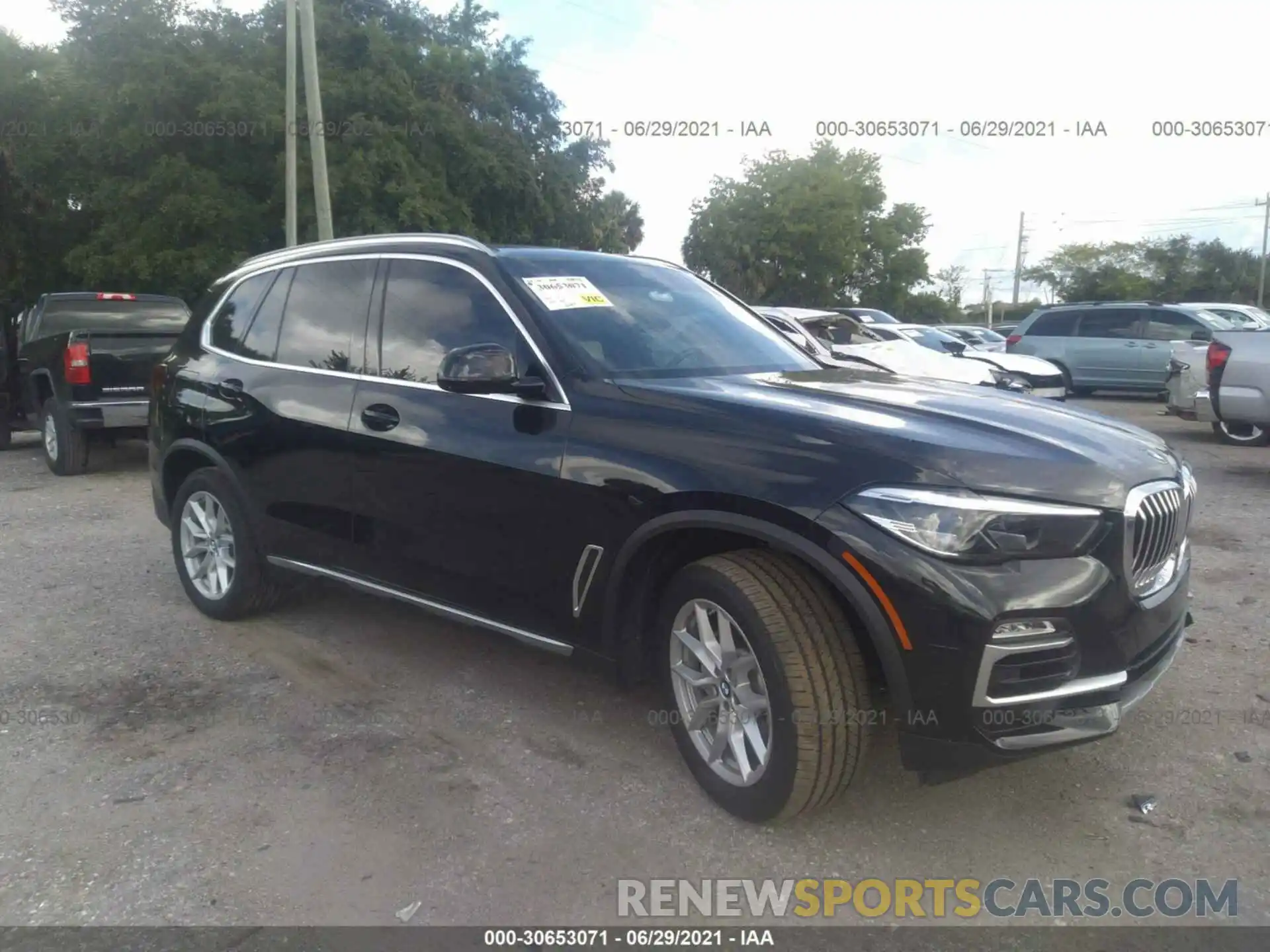 1 Photograph of a damaged car 5UXCR4C0XL9D48363 BMW X5 2020