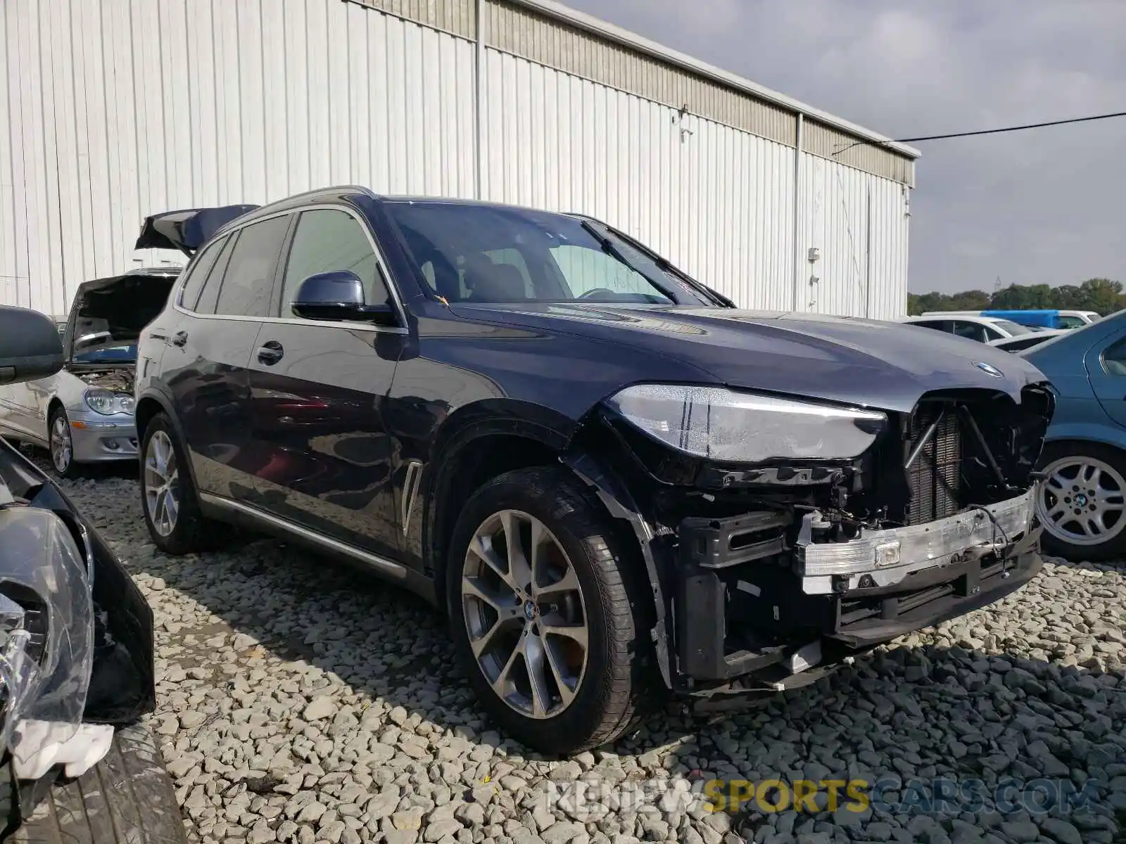 1 Photograph of a damaged car 5UXCR6C00L9B62911 BMW X5 2020