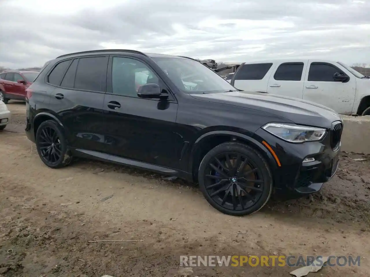 4 Photograph of a damaged car 5UXCR6C00L9C99847 BMW X5 2020