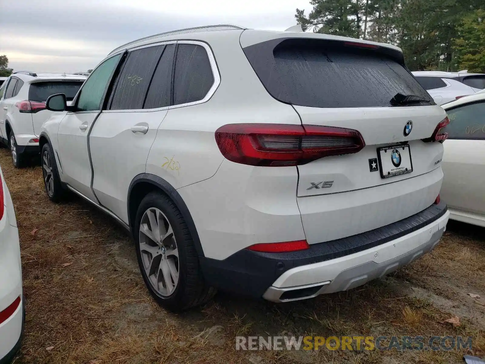 3 Photograph of a damaged car 5UXCR6C00L9D48206 BMW X5 2020