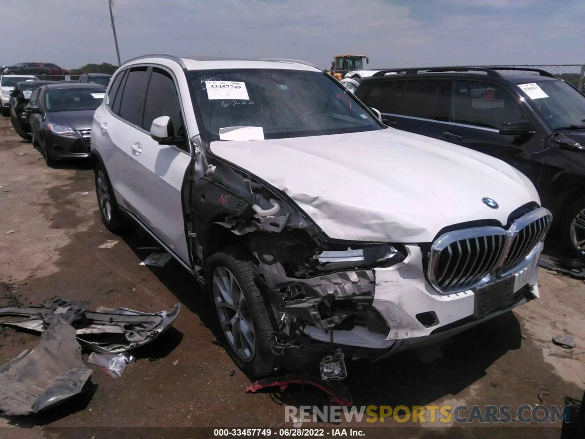 1 Photograph of a damaged car 5UXCR6C00LLL66835 BMW X5 2020