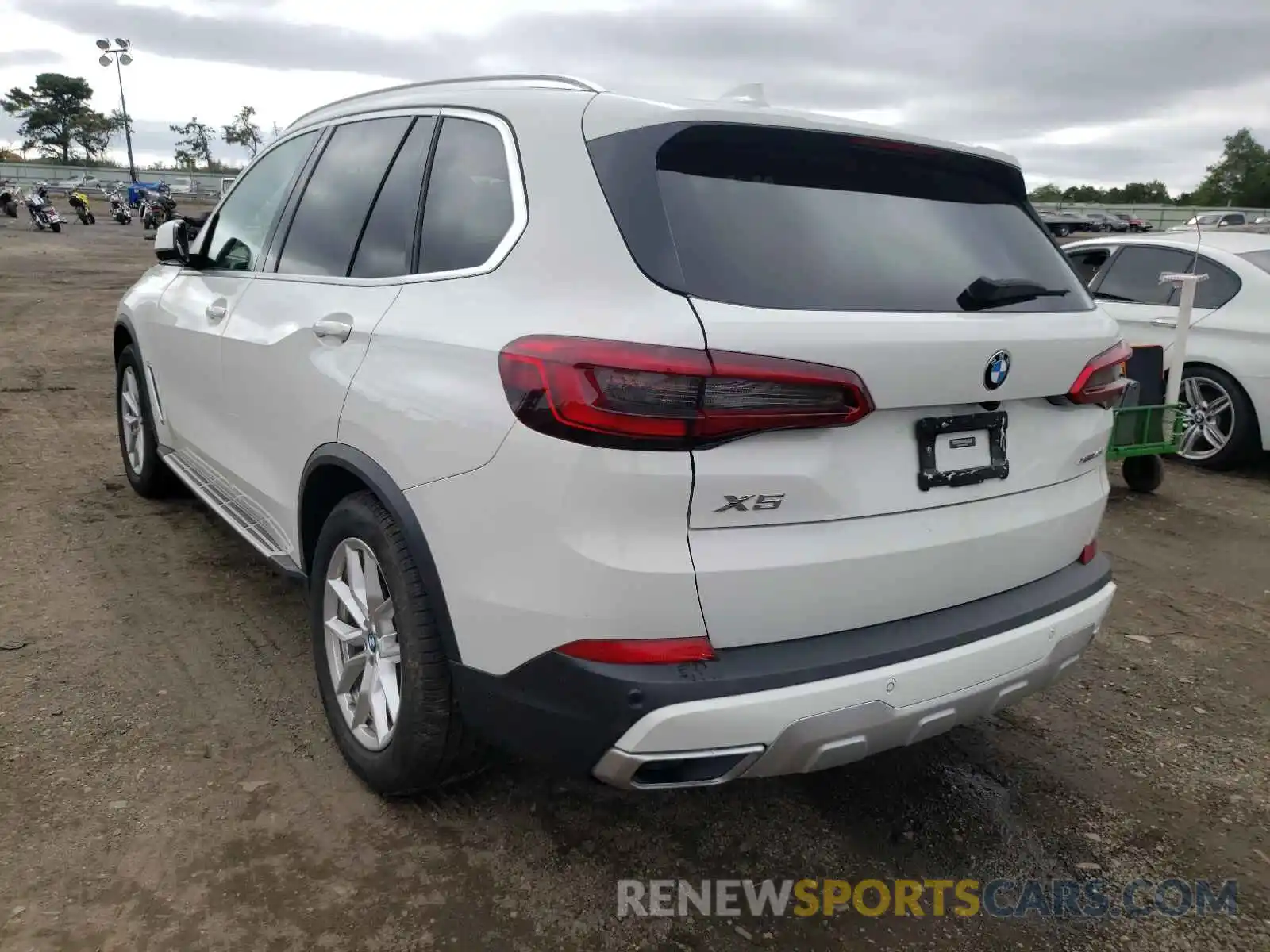 3 Photograph of a damaged car 5UXCR6C00LLL74997 BMW X5 2020