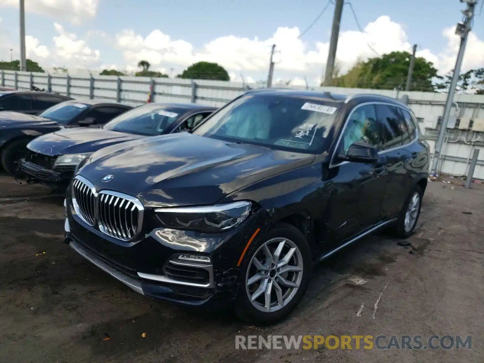 2 Photograph of a damaged car 5UXCR6C01L9C38121 BMW X5 2020