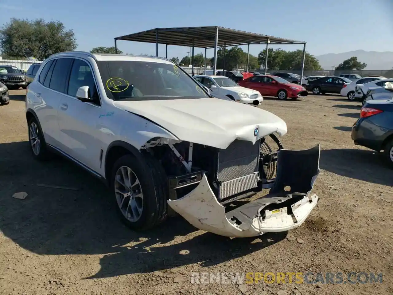 1 Photograph of a damaged car 5UXCR6C01L9C47028 BMW X5 2020