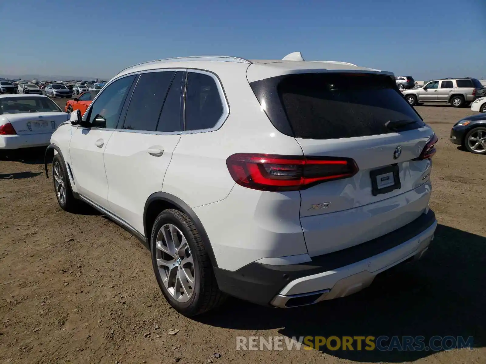 3 Photograph of a damaged car 5UXCR6C01L9C47028 BMW X5 2020