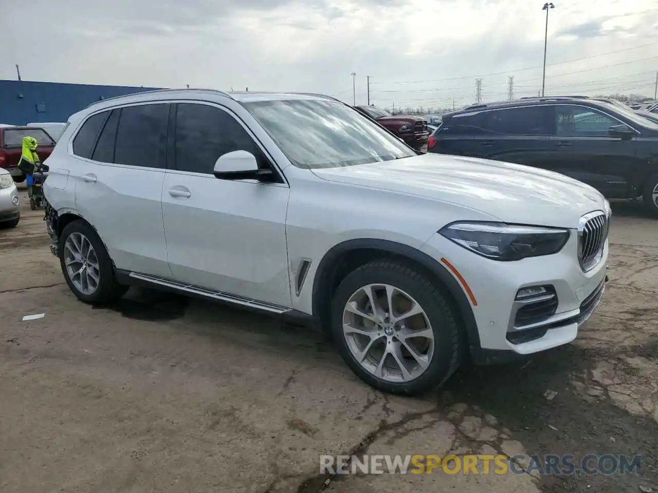 4 Фотография поврежденного автомобиля 5UXCR6C01LLL65578 BMW X5 2020