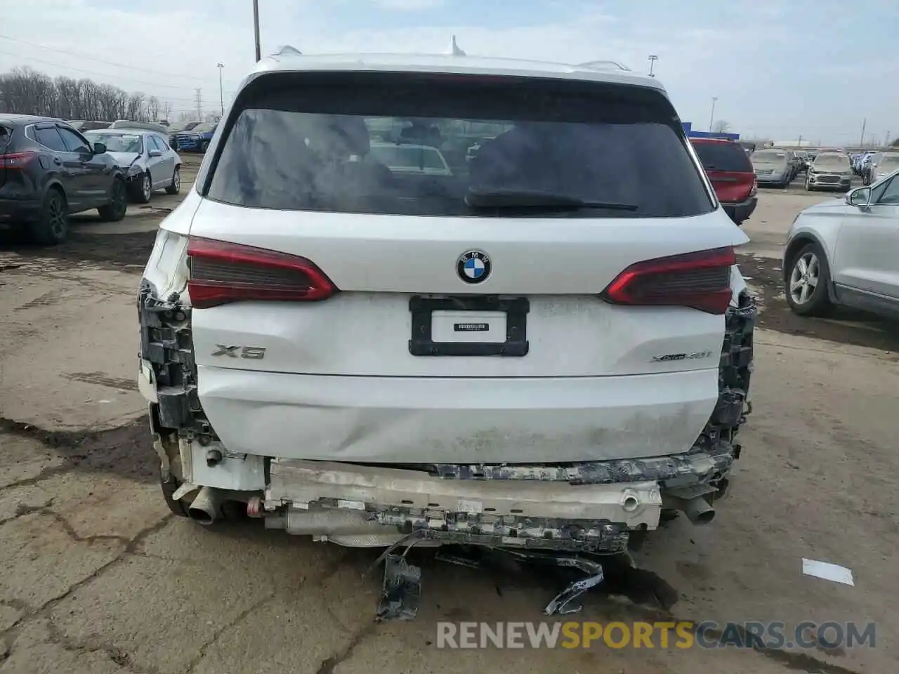 6 Photograph of a damaged car 5UXCR6C01LLL65578 BMW X5 2020