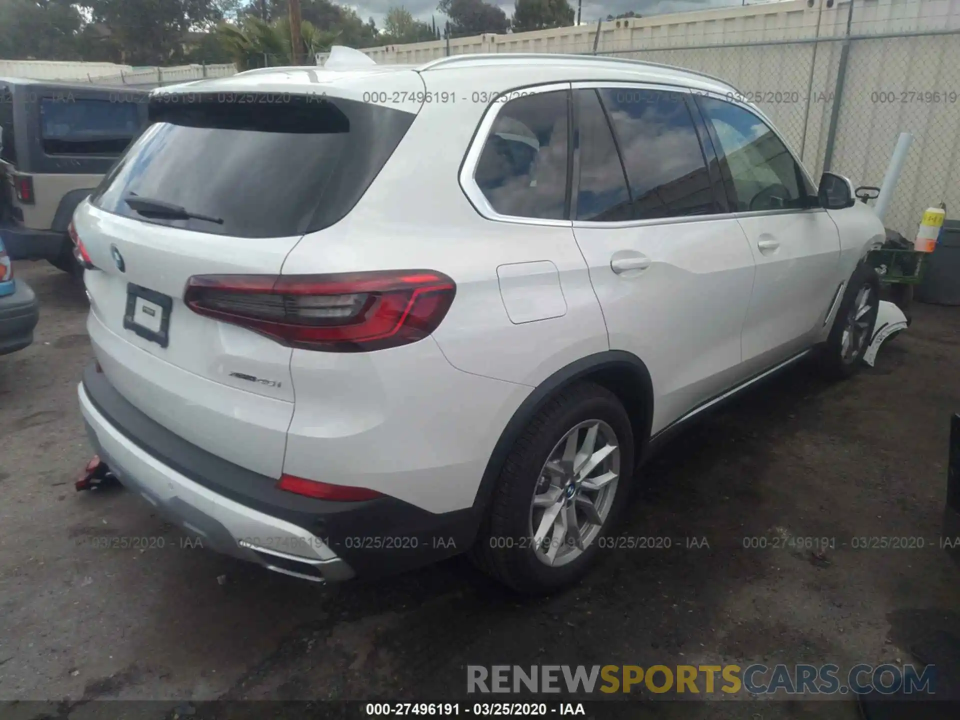 4 Фотография поврежденного автомобиля 5UXCR6C02L9B43194 BMW X5 2020