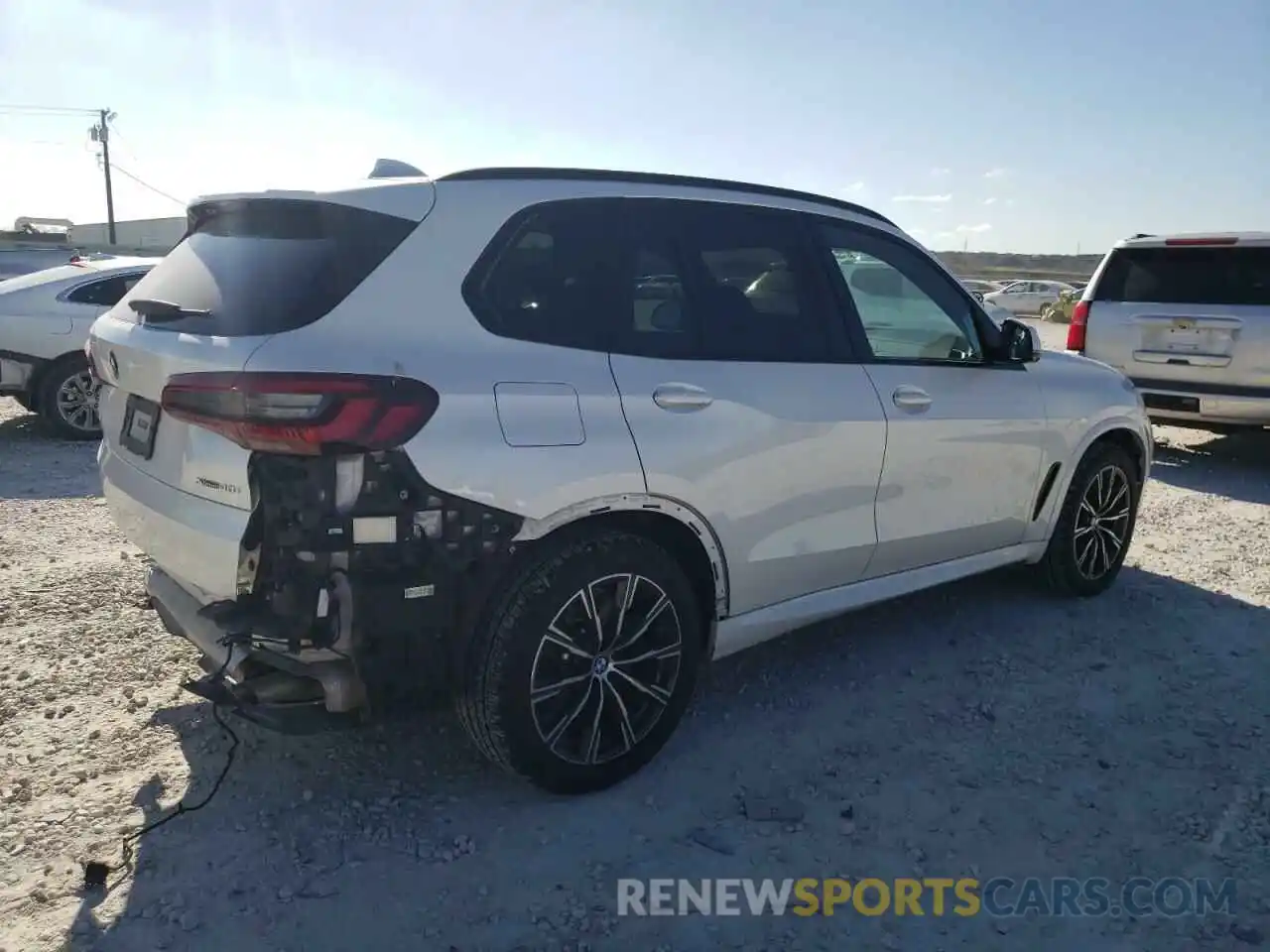 3 Photograph of a damaged car 5UXCR6C02L9C43621 BMW X5 2020