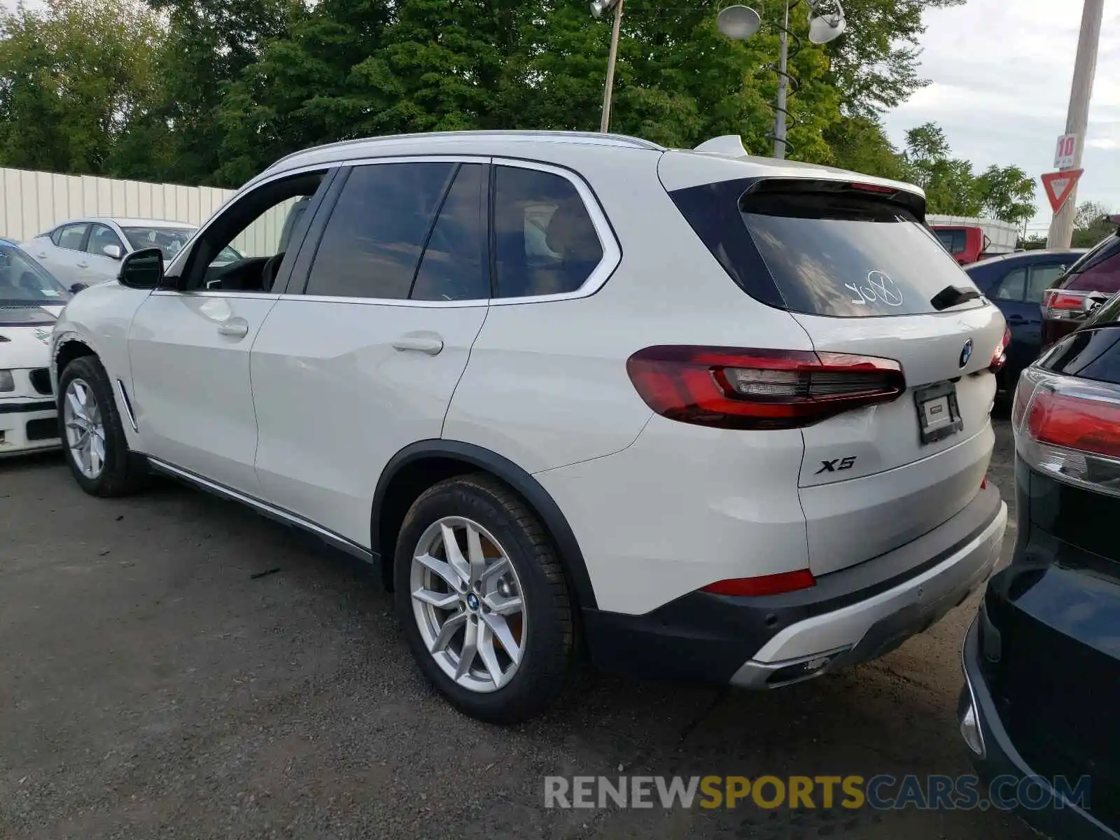 3 Фотография поврежденного автомобиля 5UXCR6C02L9C66350 BMW X5 2020