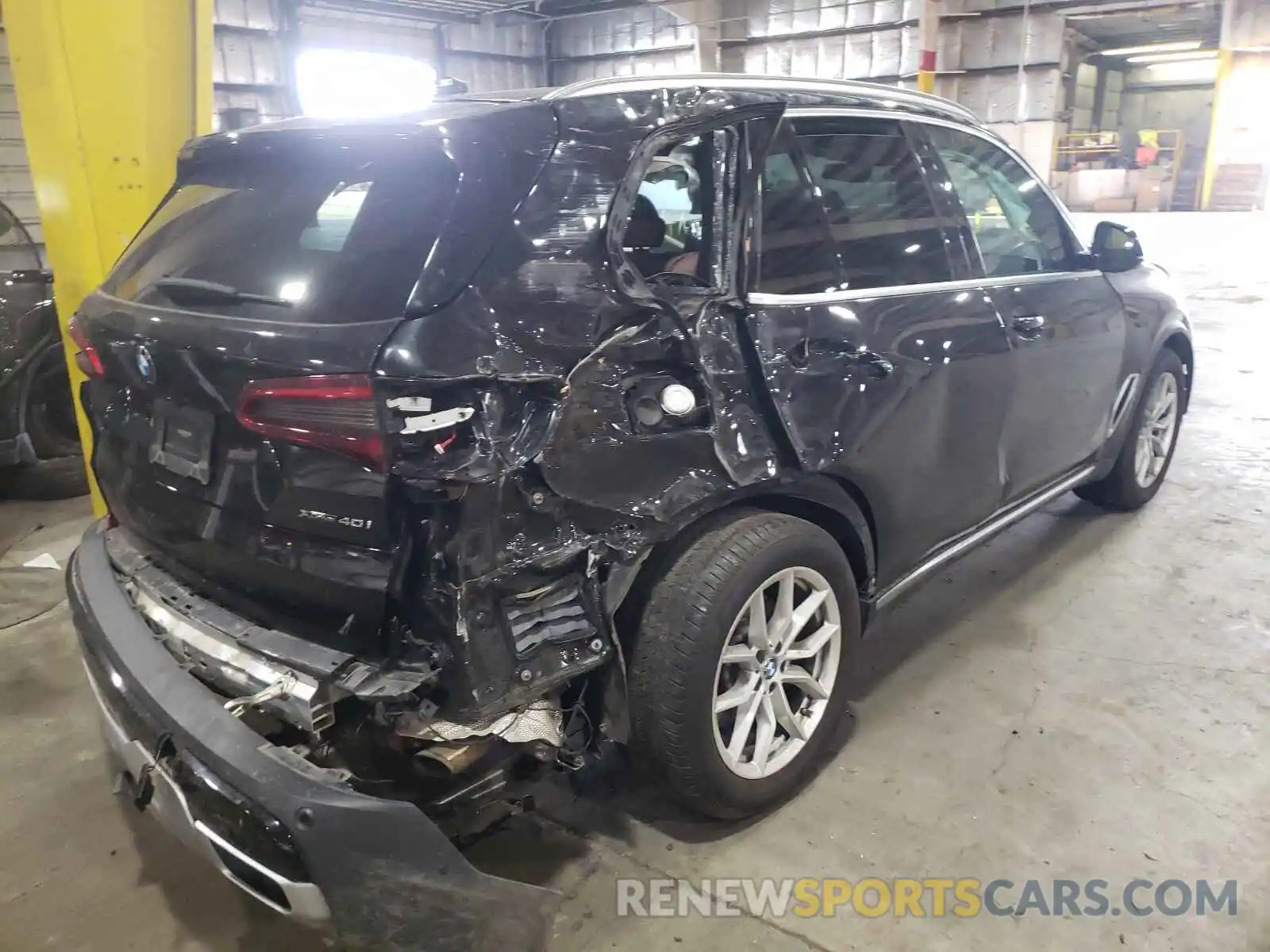 4 Photograph of a damaged car 5UXCR6C03L9B20314 BMW X5 2020