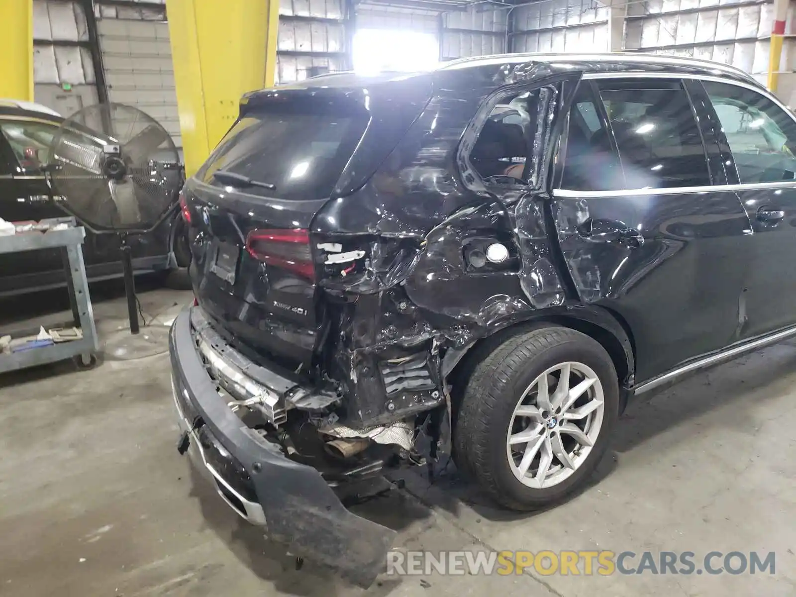 9 Photograph of a damaged car 5UXCR6C03L9B20314 BMW X5 2020