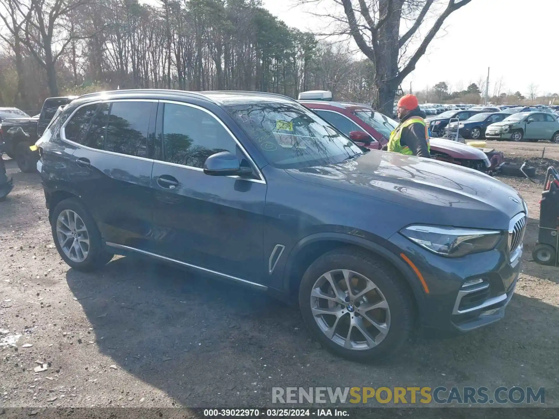 13 Photograph of a damaged car 5UXCR6C03L9B38232 BMW X5 2020