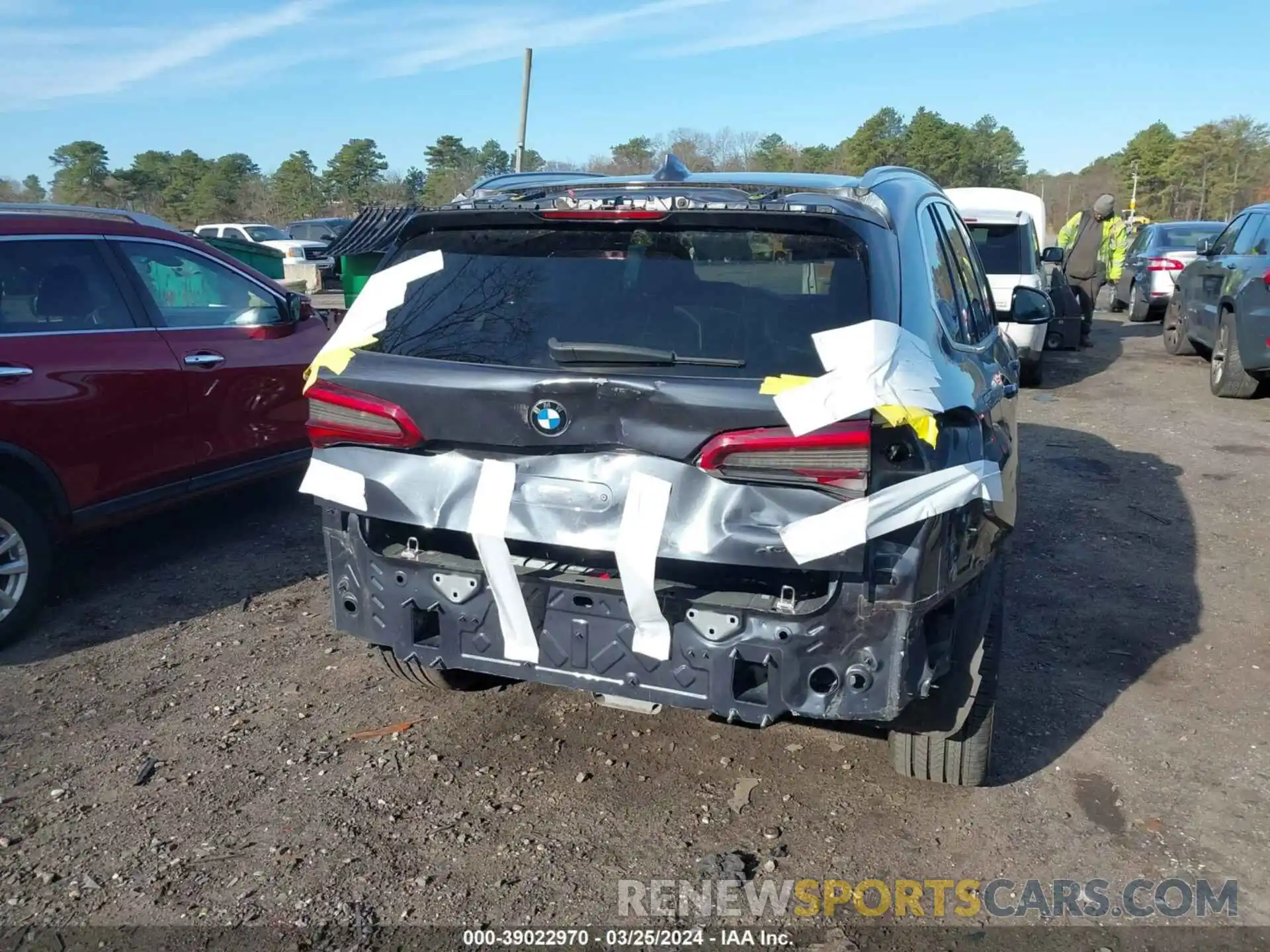 6 Photograph of a damaged car 5UXCR6C03L9B38232 BMW X5 2020