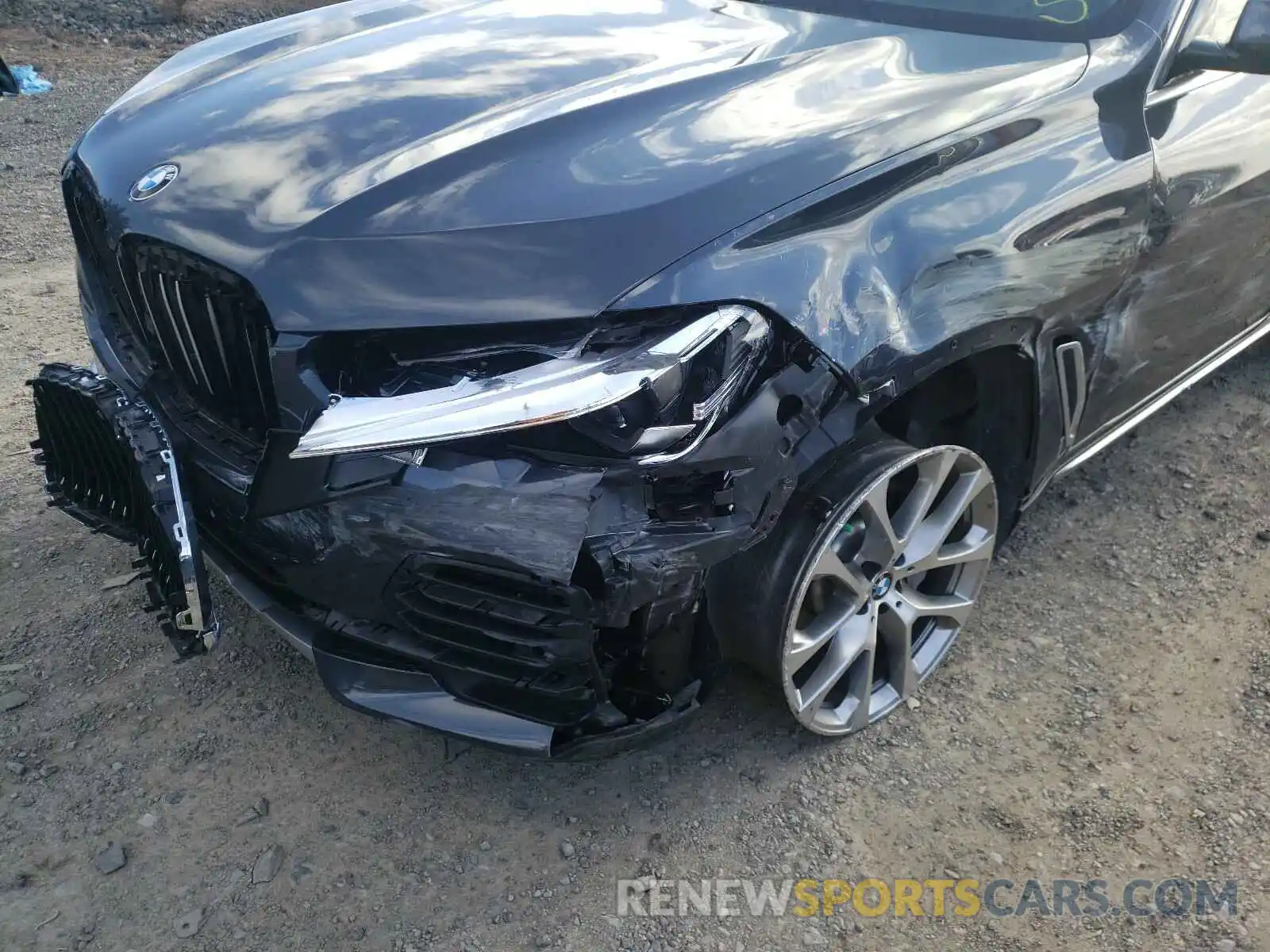 9 Photograph of a damaged car 5UXCR6C03L9B69187 BMW X5 2020