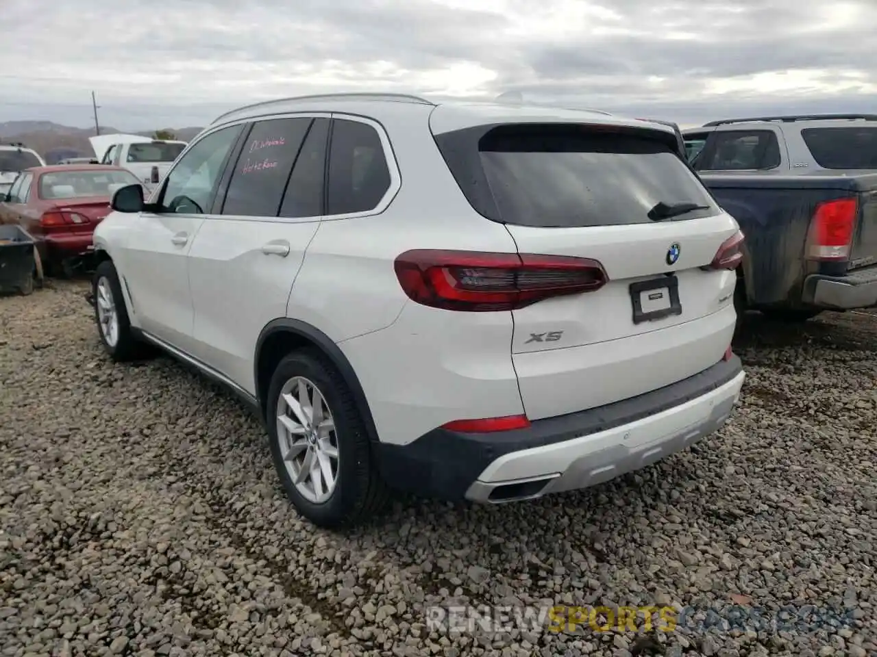 3 Photograph of a damaged car 5UXCR6C03L9C33552 BMW X5 2020