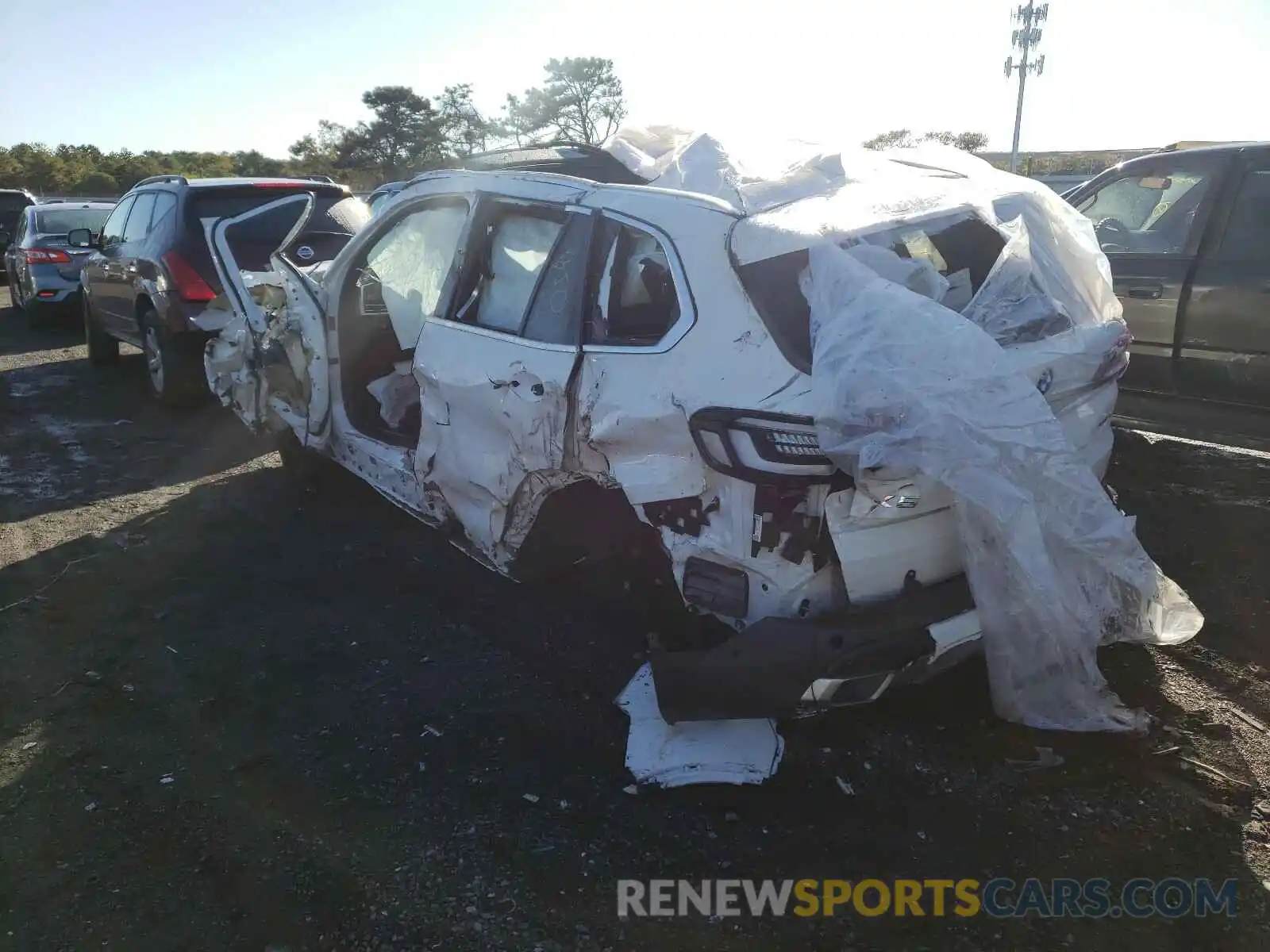 3 Photograph of a damaged car 5UXCR6C03L9C86381 BMW X5 2020