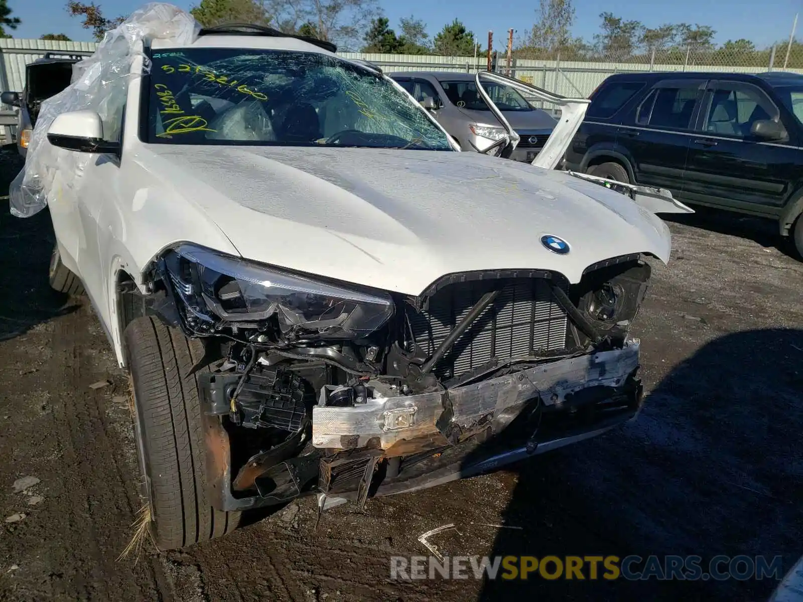 7 Photograph of a damaged car 5UXCR6C03L9C86381 BMW X5 2020