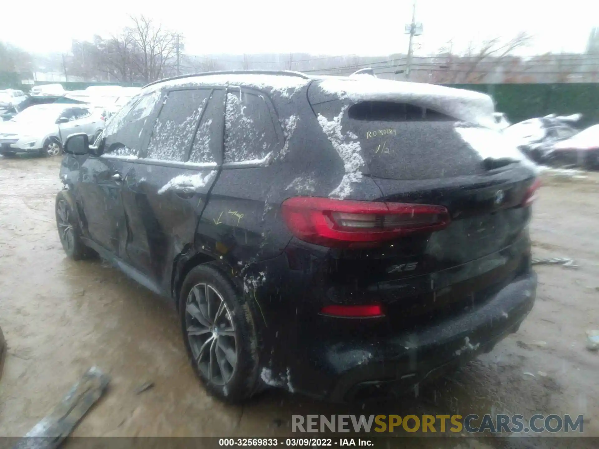 3 Photograph of a damaged car 5UXCR6C03L9C95081 BMW X5 2020