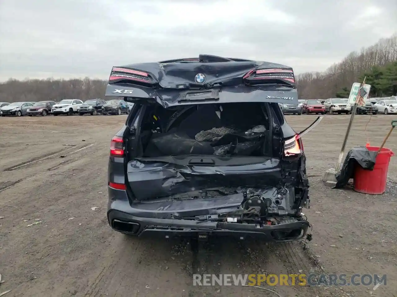 9 Photograph of a damaged car 5UXCR6C03L9D06094 BMW X5 2020