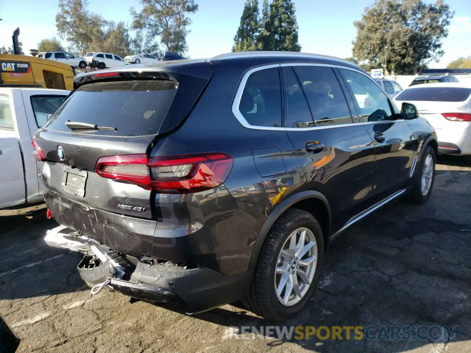 4 Photograph of a damaged car 5UXCR6C03LLL82947 BMW X5 2020