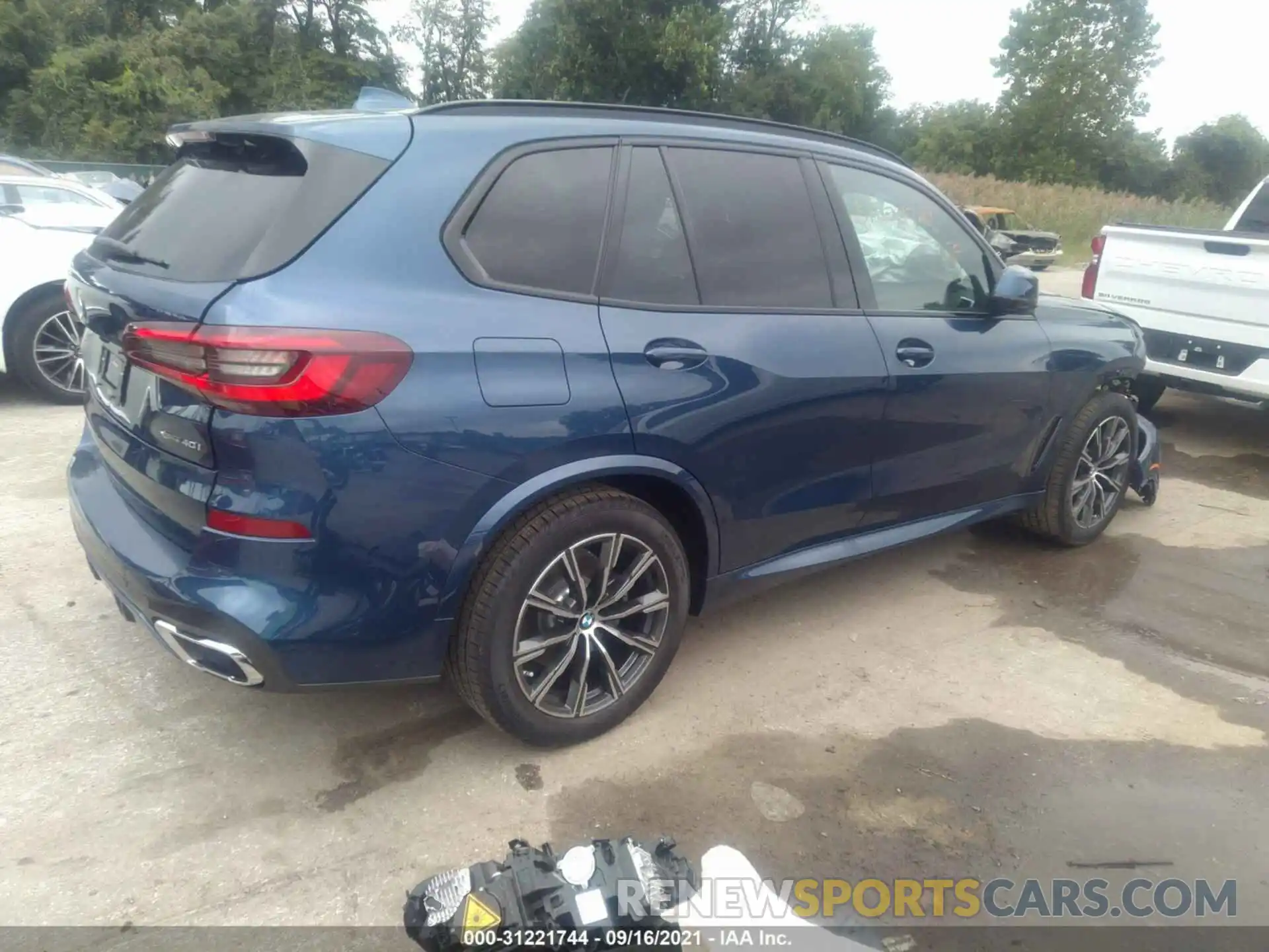 4 Фотография поврежденного автомобиля 5UXCR6C04L9D32901 BMW X5 2020