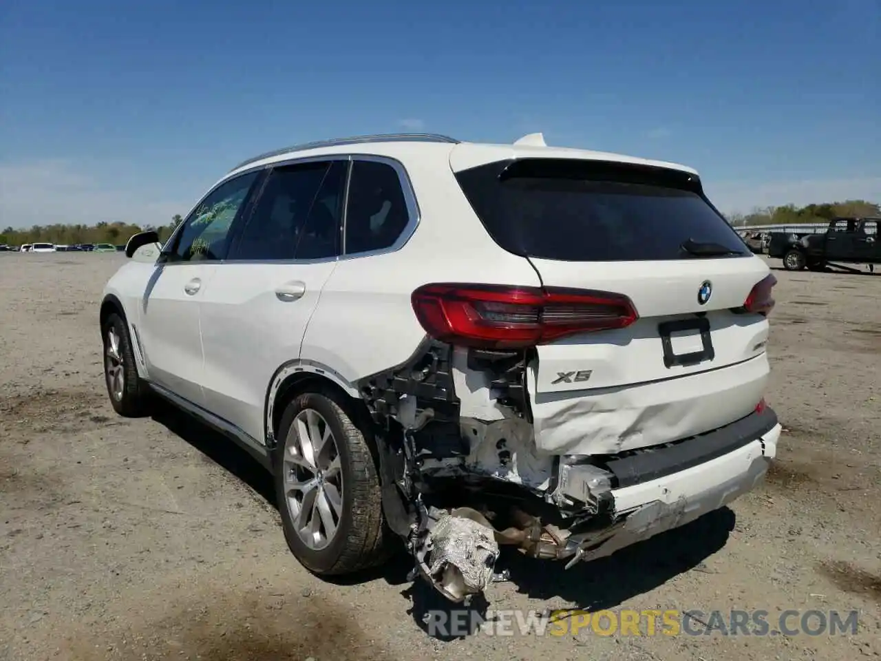 3 Photograph of a damaged car 5UXCR6C04LLL65753 BMW X5 2020