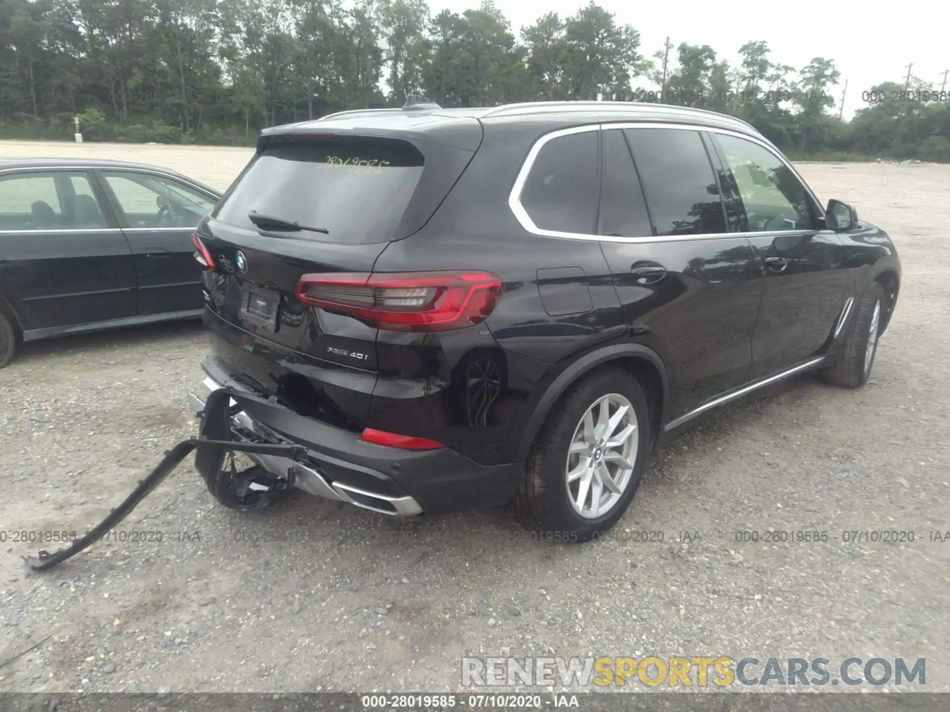 4 Photograph of a damaged car 5UXCR6C04LLL76087 BMW X5 2020