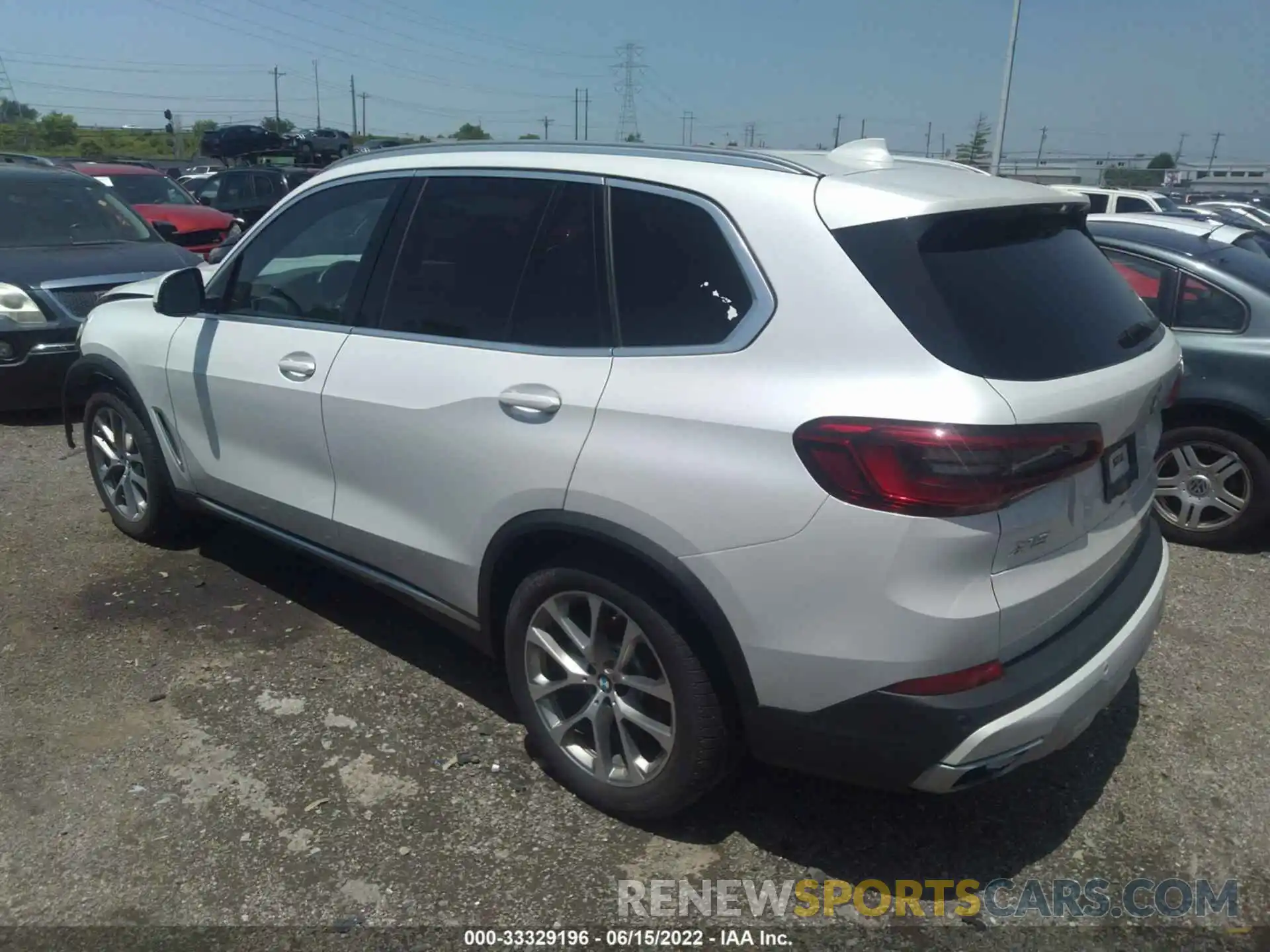 3 Photograph of a damaged car 5UXCR6C05L9B27586 BMW X5 2020